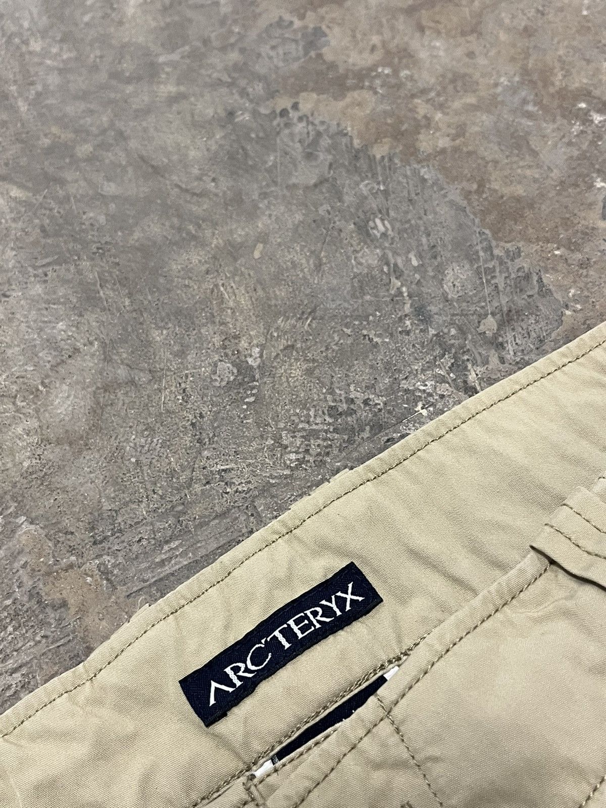 Arc'teryx Arcteryx utility gorpcore outdoor cream pants Size US 32 / EU 48 - 8 Thumbnail