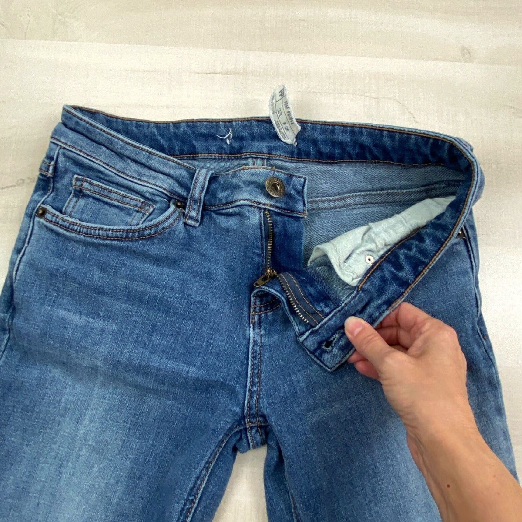 Free People Free People Skinny Blue Jeans 26 Low Rise Denim Womens Size 26" / US 2 / IT 38 - 3 Thumbnail