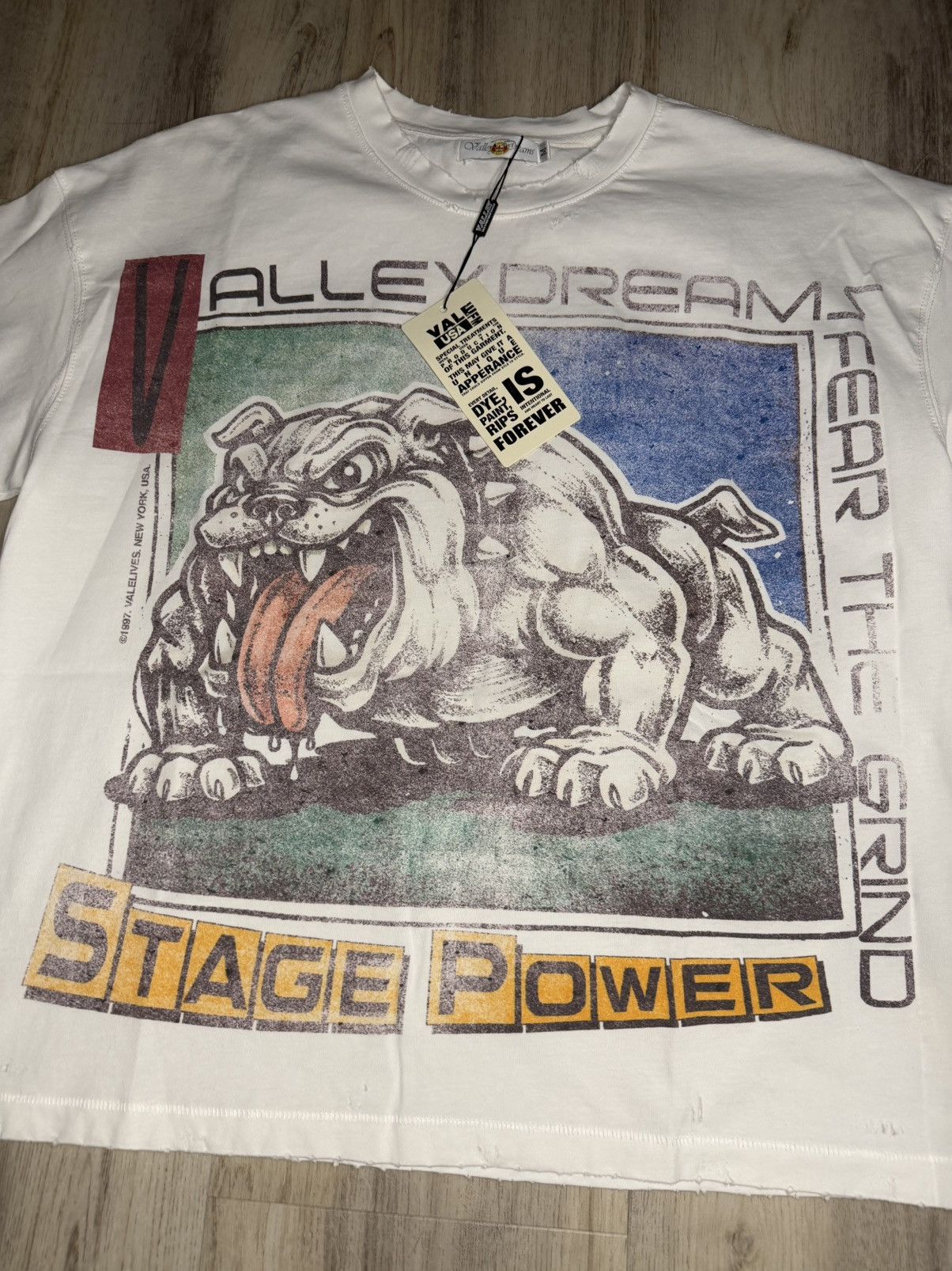 Vale Vale Valley Dreams “Big Stage Tee” New with Tag Size Medium Size US M / EU 48-50 / 2 - 3 Thumbnail