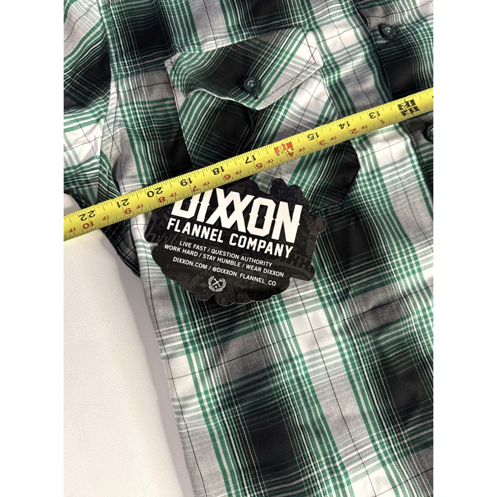 CO Dixxon Flannel Co “The Killarney” Bamboo Plaid Party Shirt Sz L Short Sleeve Shirt Men Green Flannel Plaid Bamboo Party Shirt L Mens Size US L / EU 52-54 / 3 - 5 Thumbnail