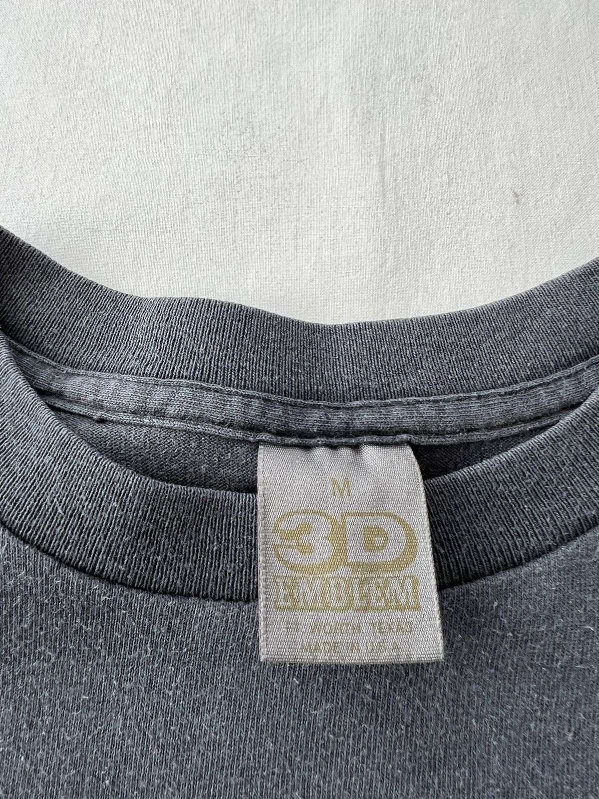 Vintage Vintage 1992 3D Emblem Dolphins Back to Earth Black T-shirt Size US M / EU 48-50 / 2 - 15 Thumbnail