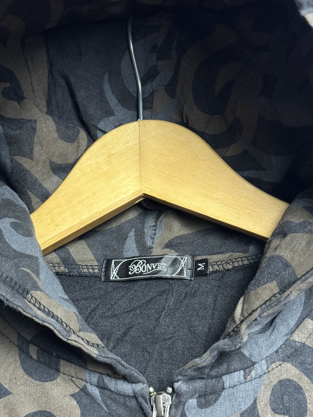 Le Grande Bleu (L.G.B.) Bonvet Crazy Tribal Hoodie Archive style Size US M / EU 48-50 / 2 - 6 Thumbnail