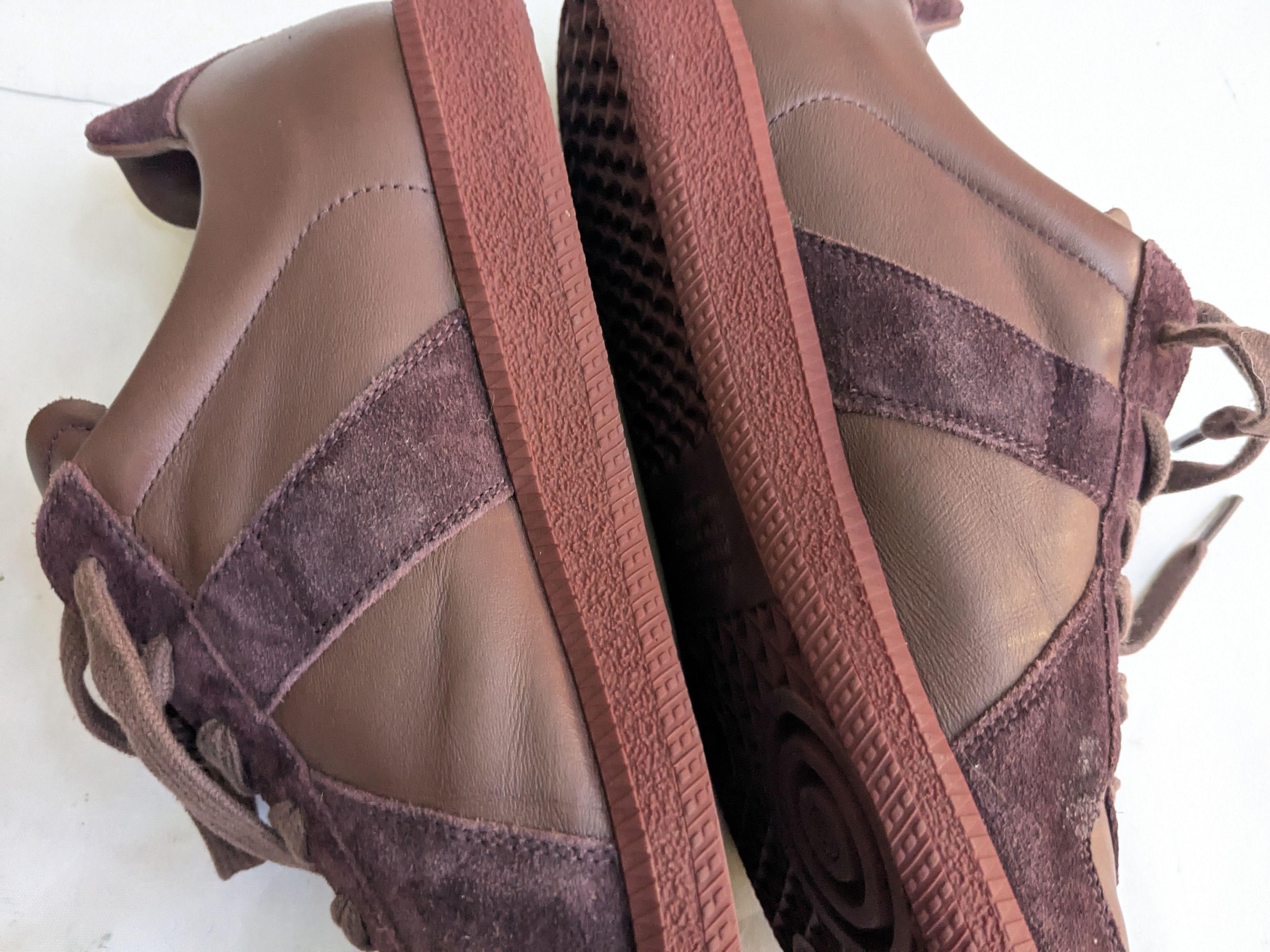 Maison Margiela Maison Margiela Replica GAT Burgundy Red 10 43 Low Tops Size US 10 / EU 43 - 14 Thumbnail