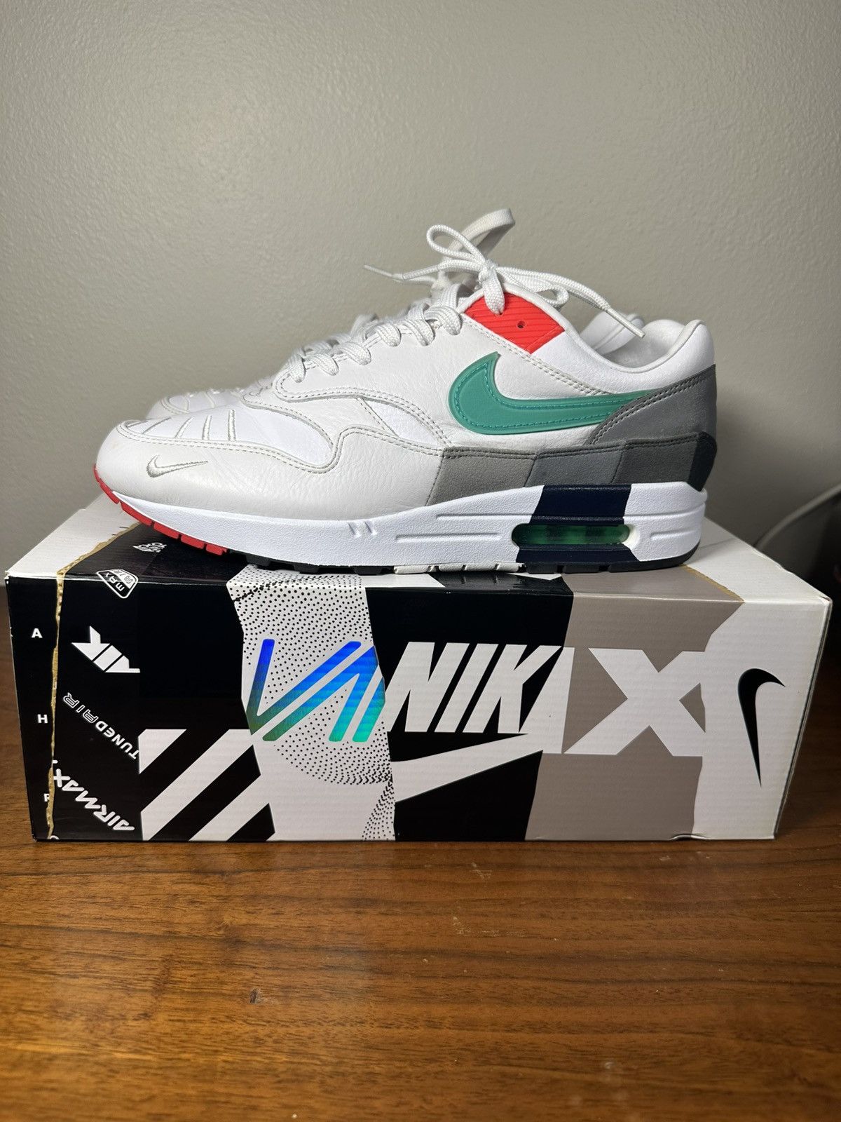 Nike Air Max 1 Size US 9.5 / EU 42-43 - 5 Thumbnail