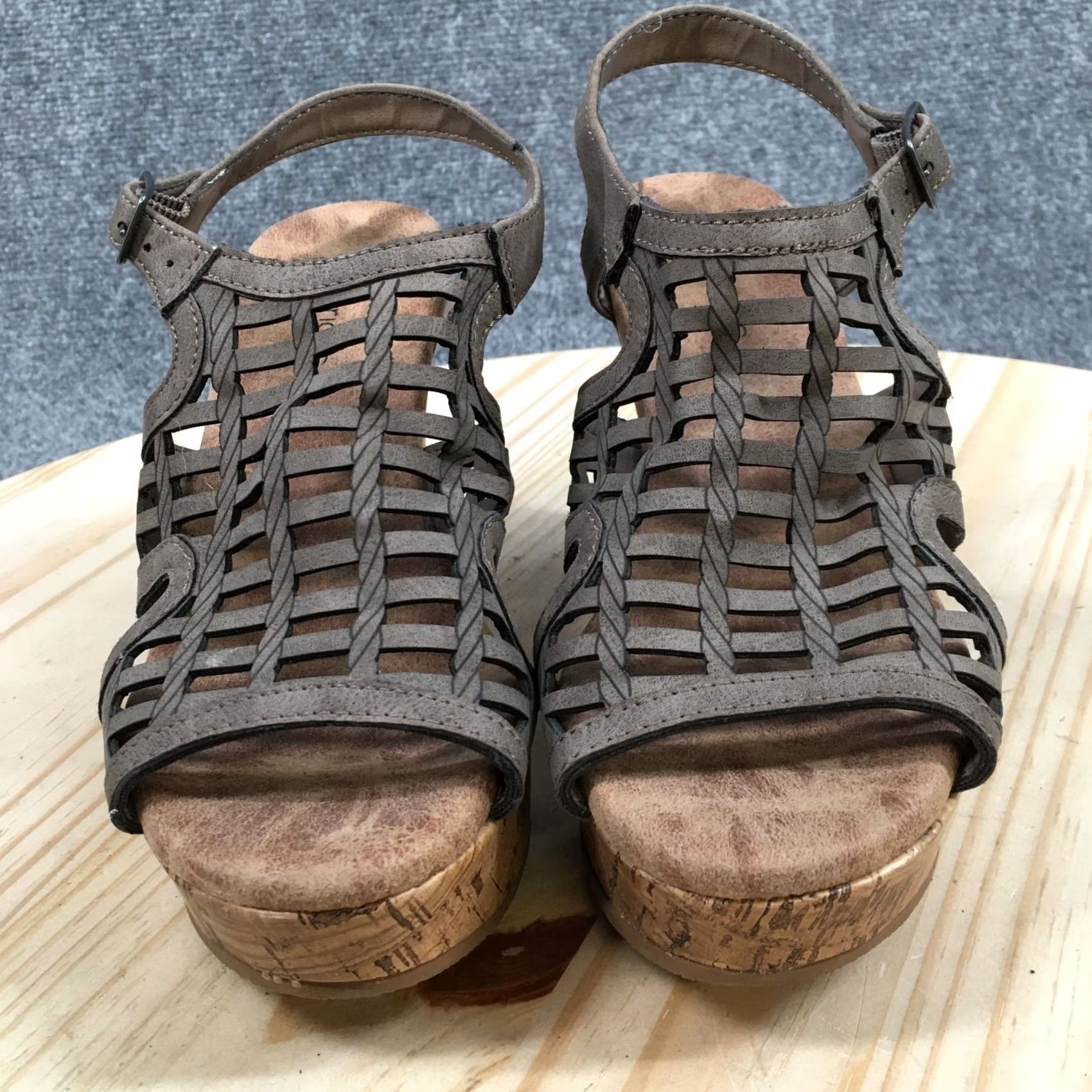 Vintage Maurices Sandals Womens 6 M Francie Slingback Wedge Grey Faux Leather Casual Shoes Size US 4 / IT 34 - 4 Thumbnail