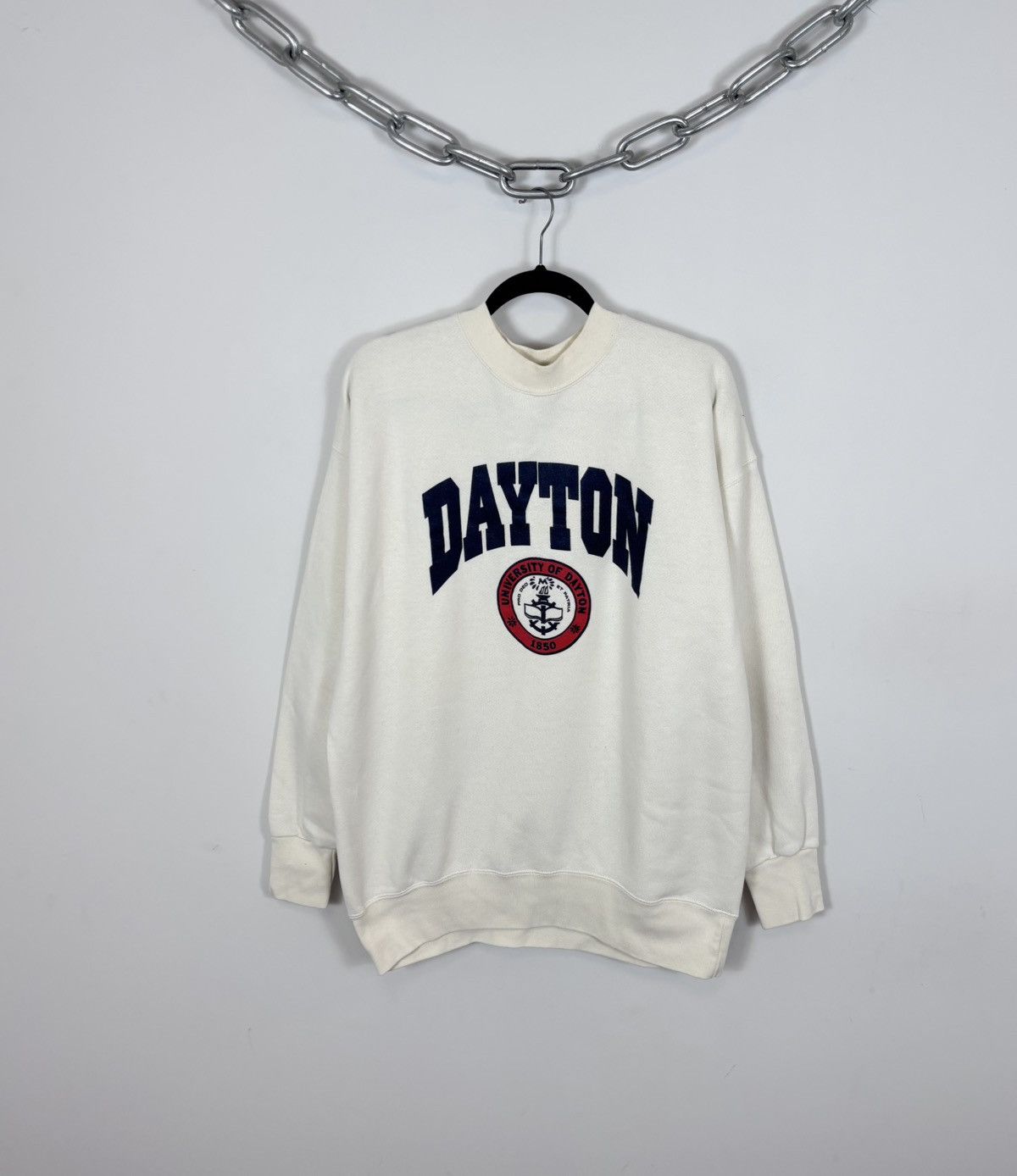 Vintage Vintage University Of Dayton Sweatshirt Crewneck Made In USA Size US XL / EU 56 / 4 - 1 Thumbnail