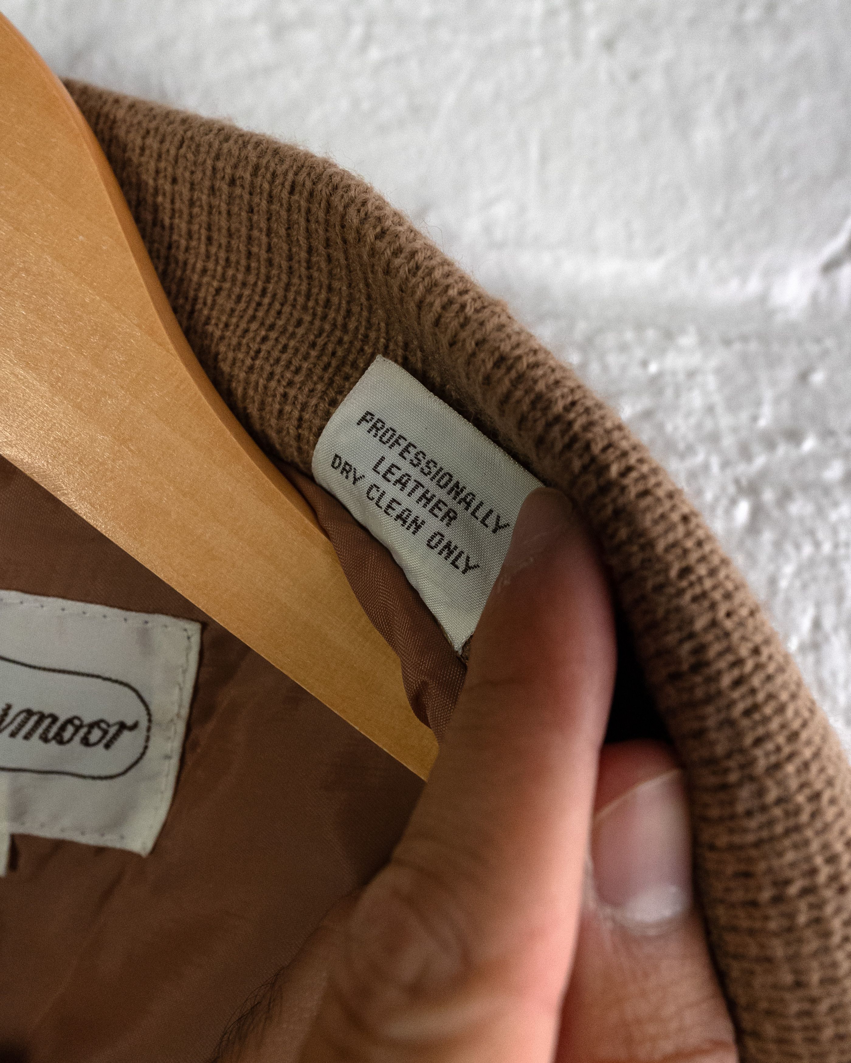 Vintage Vintage 1980s Cowhide Suede Sweater Jacket Tan Knit Hippie Size US L / EU 52-54 / 3 - 5 Thumbnail