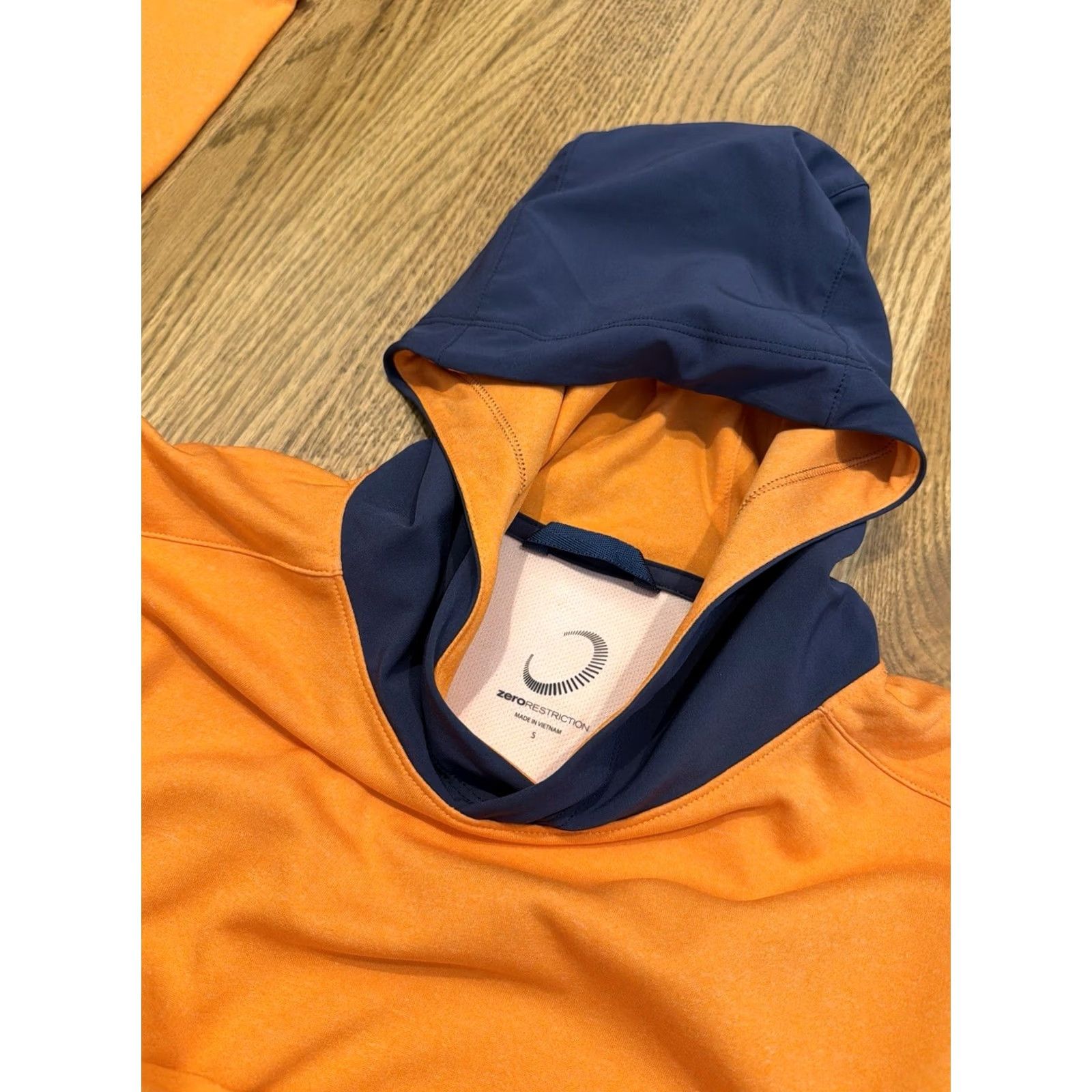 Vintage Zero Restriction Pullover Hoodie Mens S Orange Lightweight Breathable Moisture Wicking Golf Sports Athleisure Size US S / EU 44-46 / 1 - 5 Thumbnail