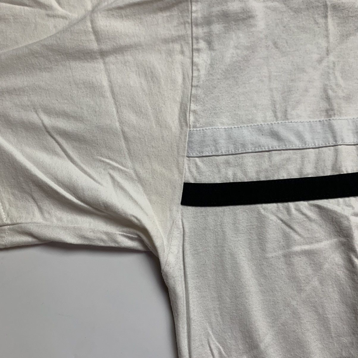 Other Vintage Nike TN Center Swoosh Logo T-shirt Drill Rare Size US L / EU 52-54 / 3 - 11 Thumbnail