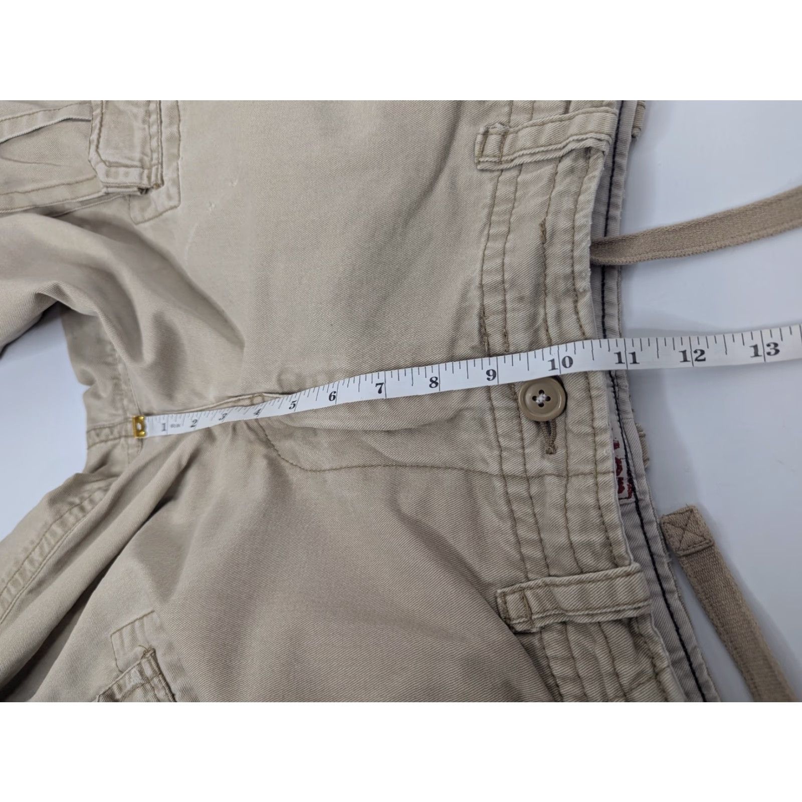 Vintage VINTAGE Aéropostale Cargo Shorts Men’s 27 Khaki Tan Y2K Drawstring Paratrooper A87 Cargo Pant Shorts Beige Cotton Canvas Pocket Zipper Button Logo Men Size US 27 - 6 Thumbnail
