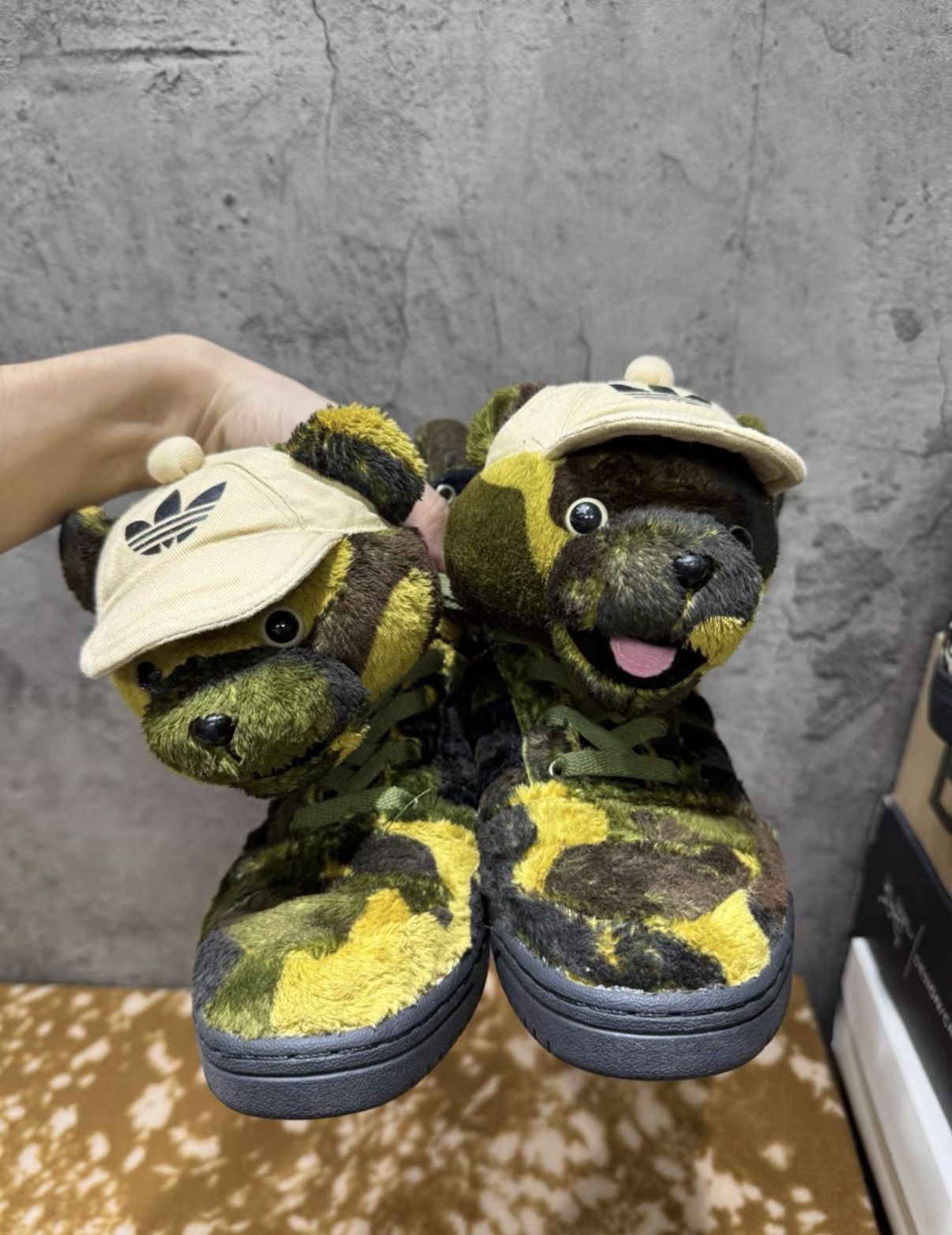 Adidas Adidas x Jeremy Scott Wings Bear K37 Size US 8 / IT 38 - 6 Thumbnail