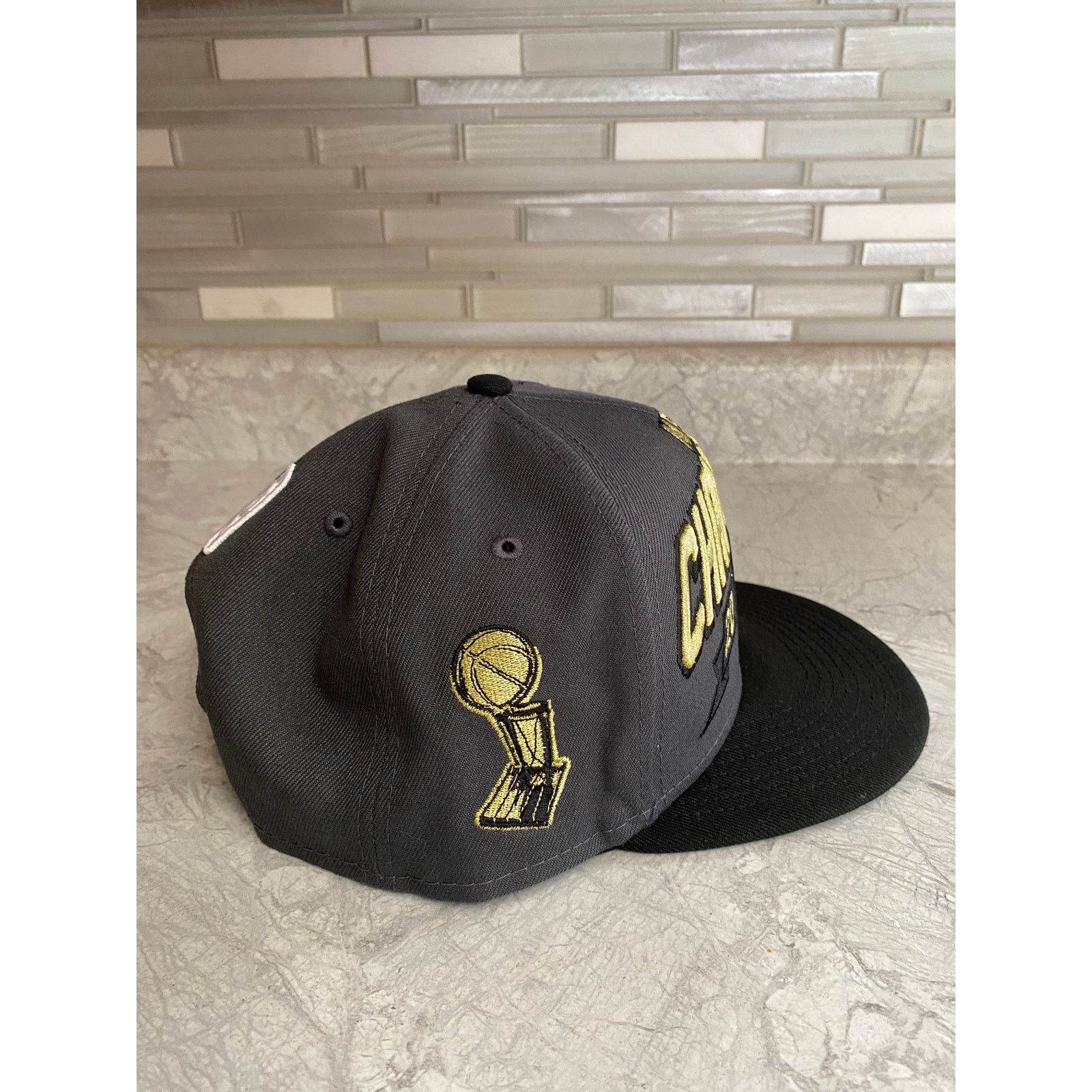 New Era Milwaukee Bucks 2021 NBA Champions New Era Snapback Hat Size ONE SIZE - 6 Thumbnail