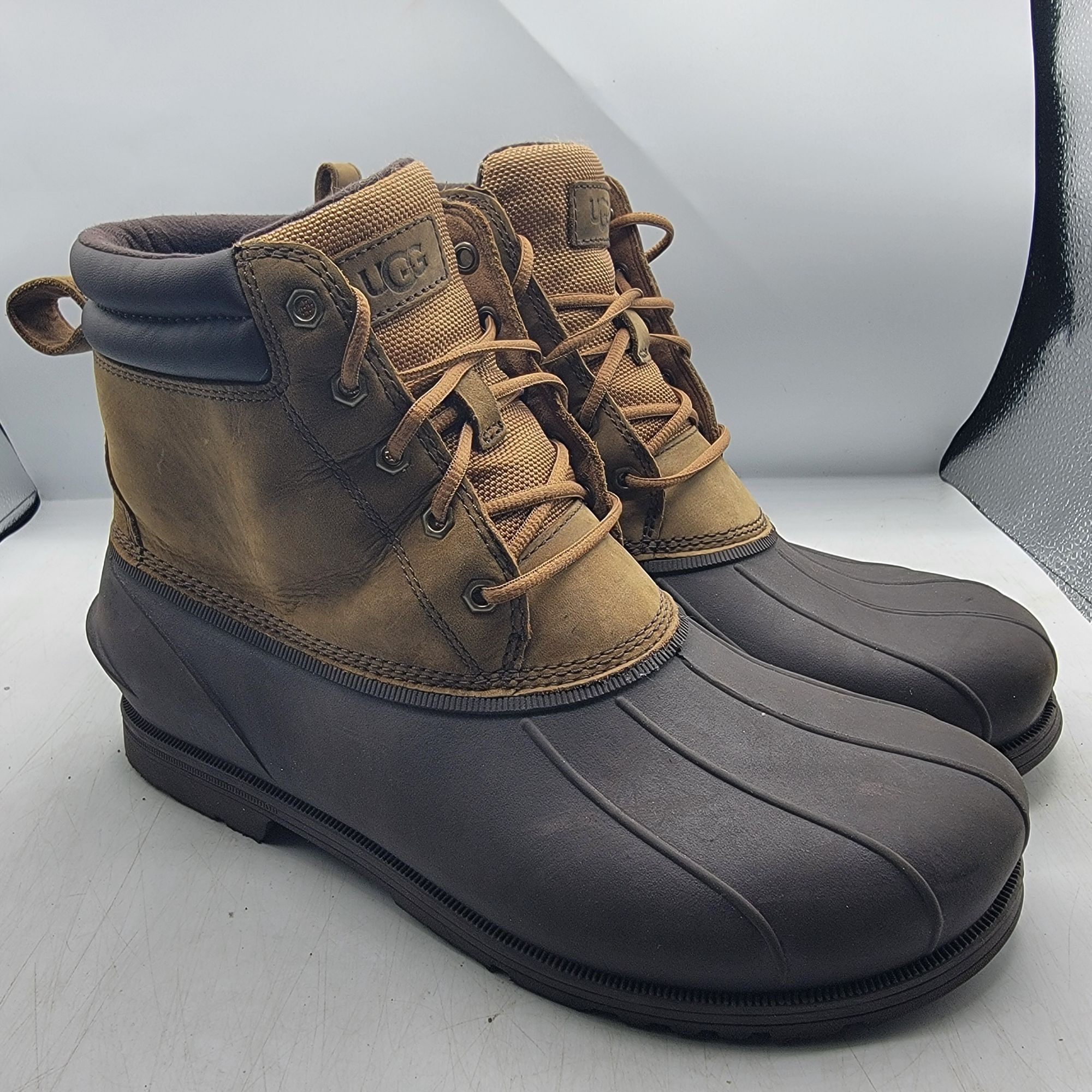 image of UGG Gatson Mens 9 Brown Mid Boots Chestnut Waterproof Leathe