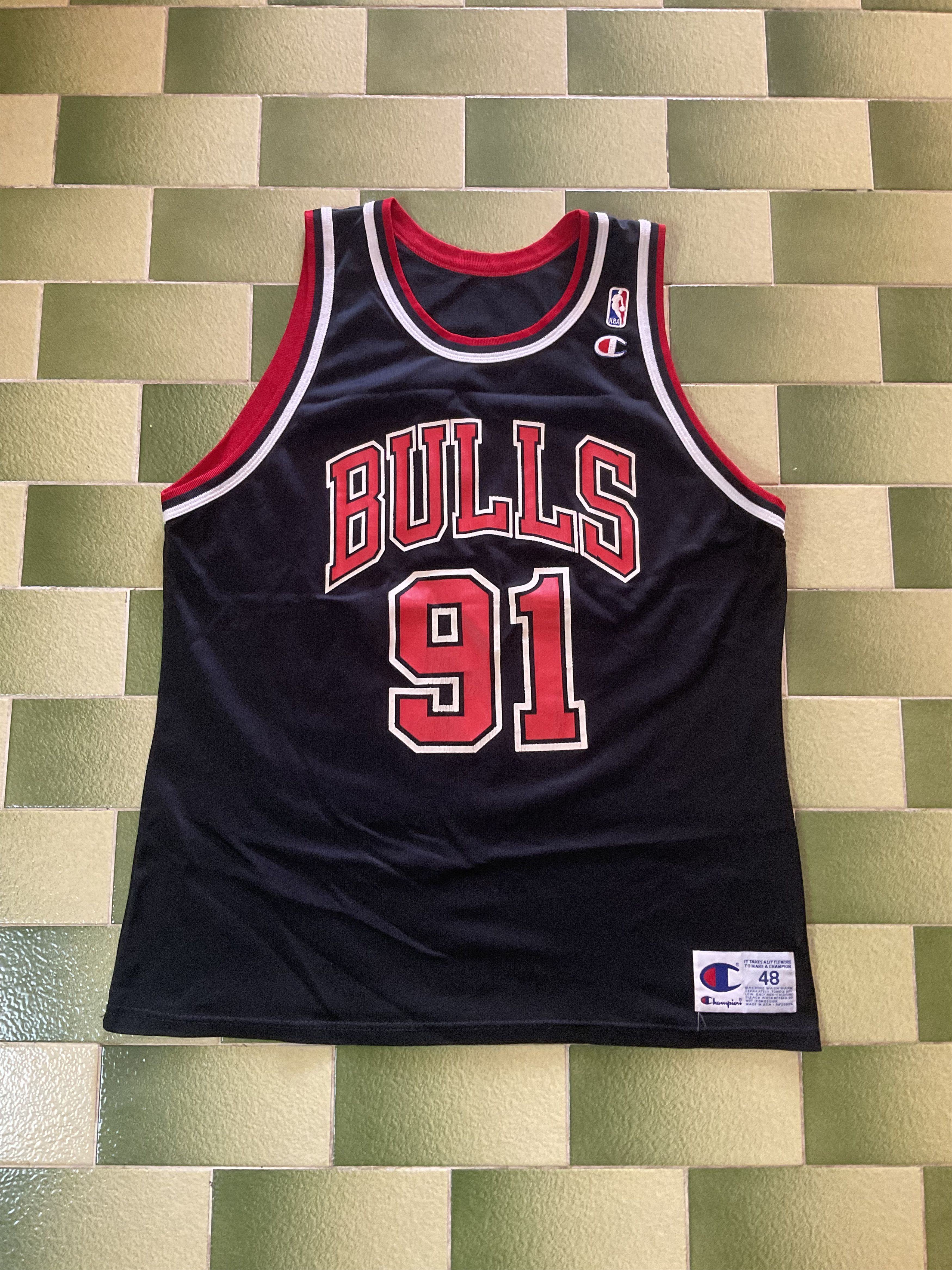 NBA Vintage Chicago Bulls #91 Dennis Rodman Swingman Jersey Size US XL / EU 56 / 4 - 1 Thumbnail
