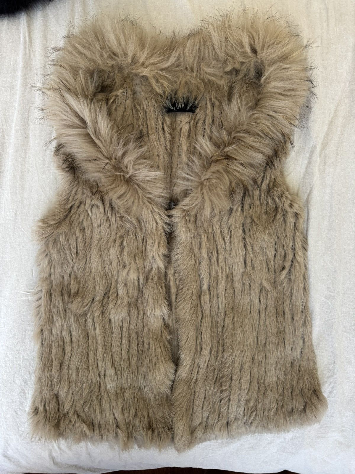 GOA GOA japanese brand beige rabbit fur vest Size US S / EU 44-46 / 1 - 2 Thumbnail