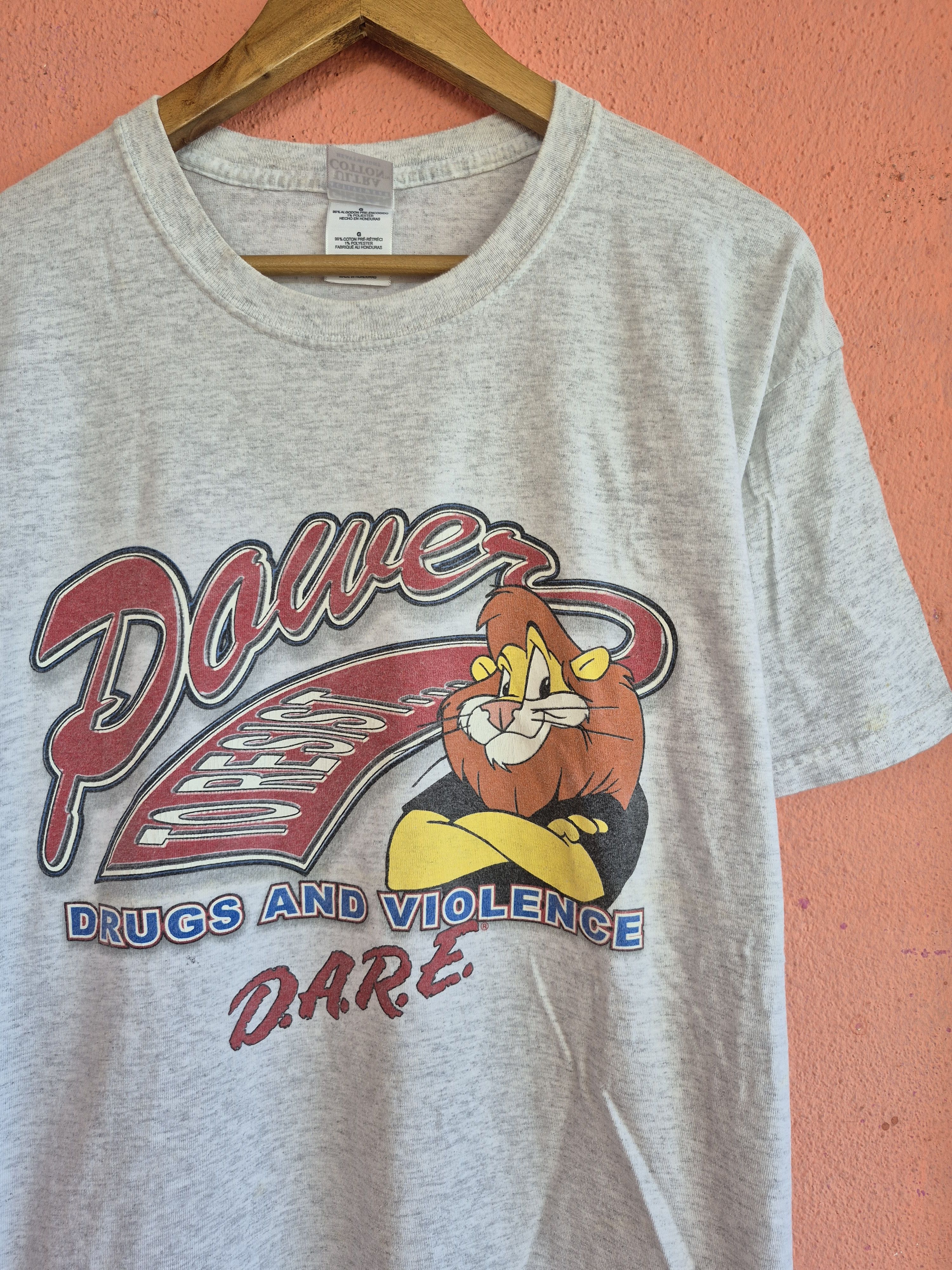 Vintage 🔥 Vintage Y2K Dare Resist Drugs Violence Promo Tee Size US L / EU 52-54 / 3 - 2 Thumbnail