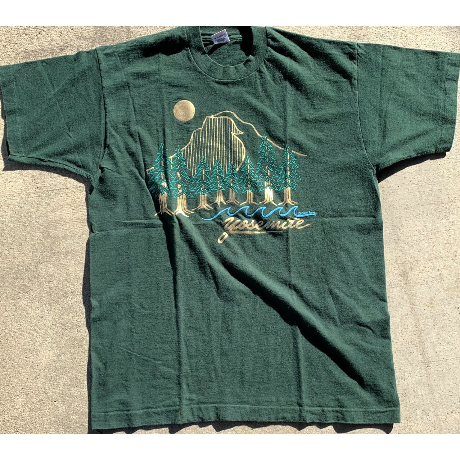 Fruit Of The Loom VINTAGE Yosemite t shirt c Keehn Scenes size XL adult single stitch graphic tee Size US XL / EU 56 / 4 - 7 Thumbnail