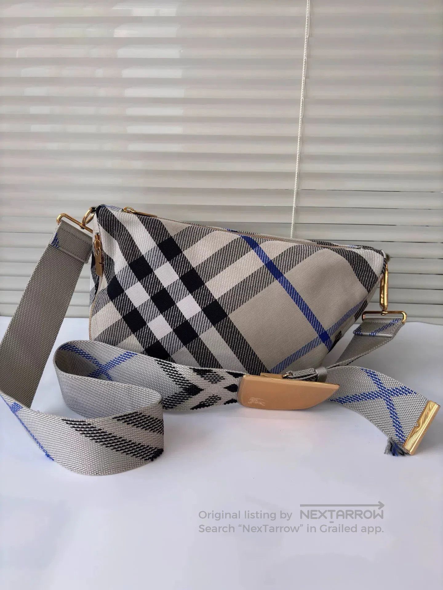 Burberry Burberry Canvas Check Crossbody Bag. Size ONE SIZE - 1 Thumbnail
