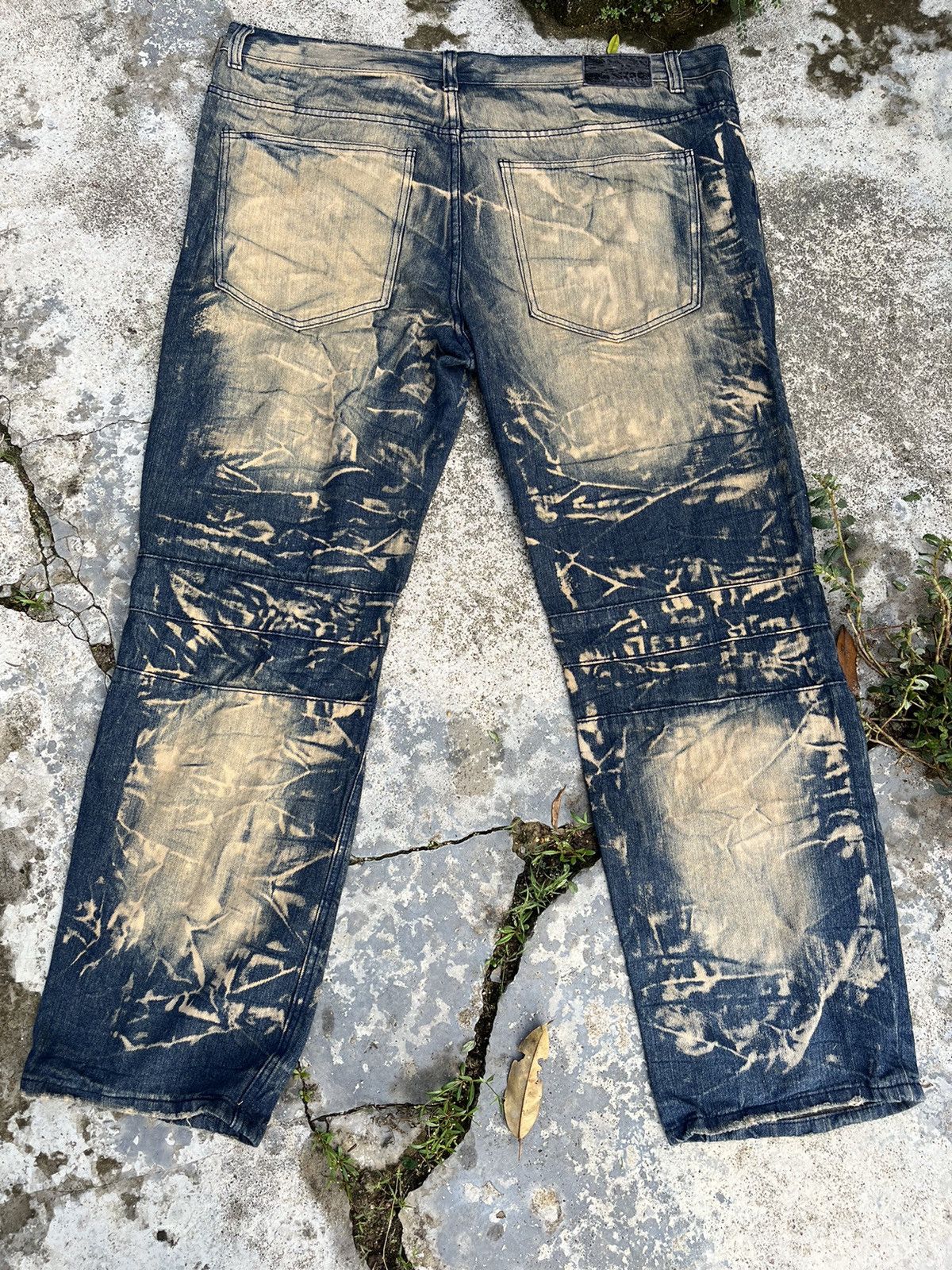 If Six Was Nine × Japanese Brand × Le Grande Bleu (L.G.B.) Baggy LGB Inspired Crazy Mudwash Denim Size US 38 / EU 54 - 19 Thumbnail