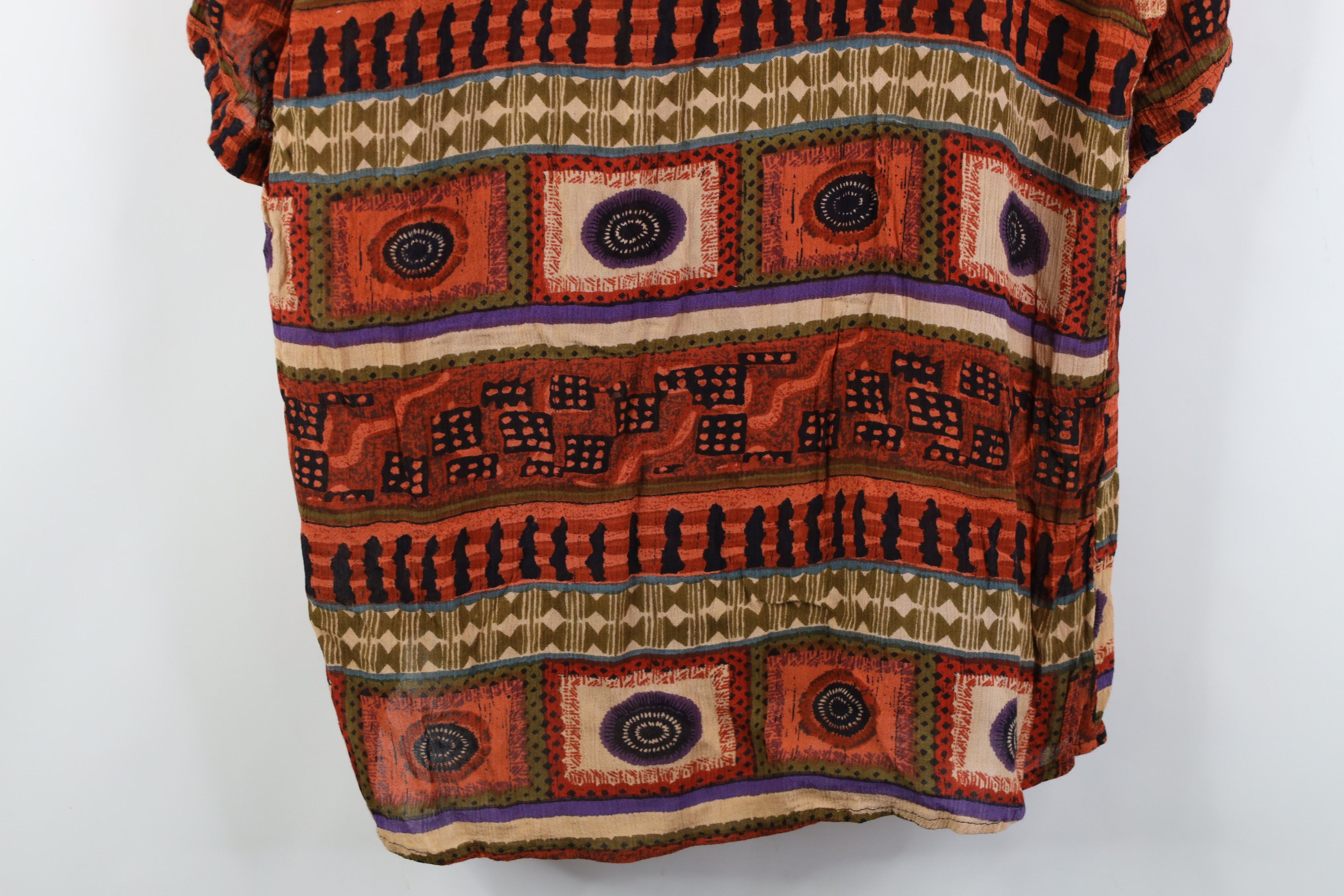 Vintage Vintage 90s Streetwear Beaded Abstract Button Shirt Size L / US 10 / IT 46 - 12 Thumbnail
