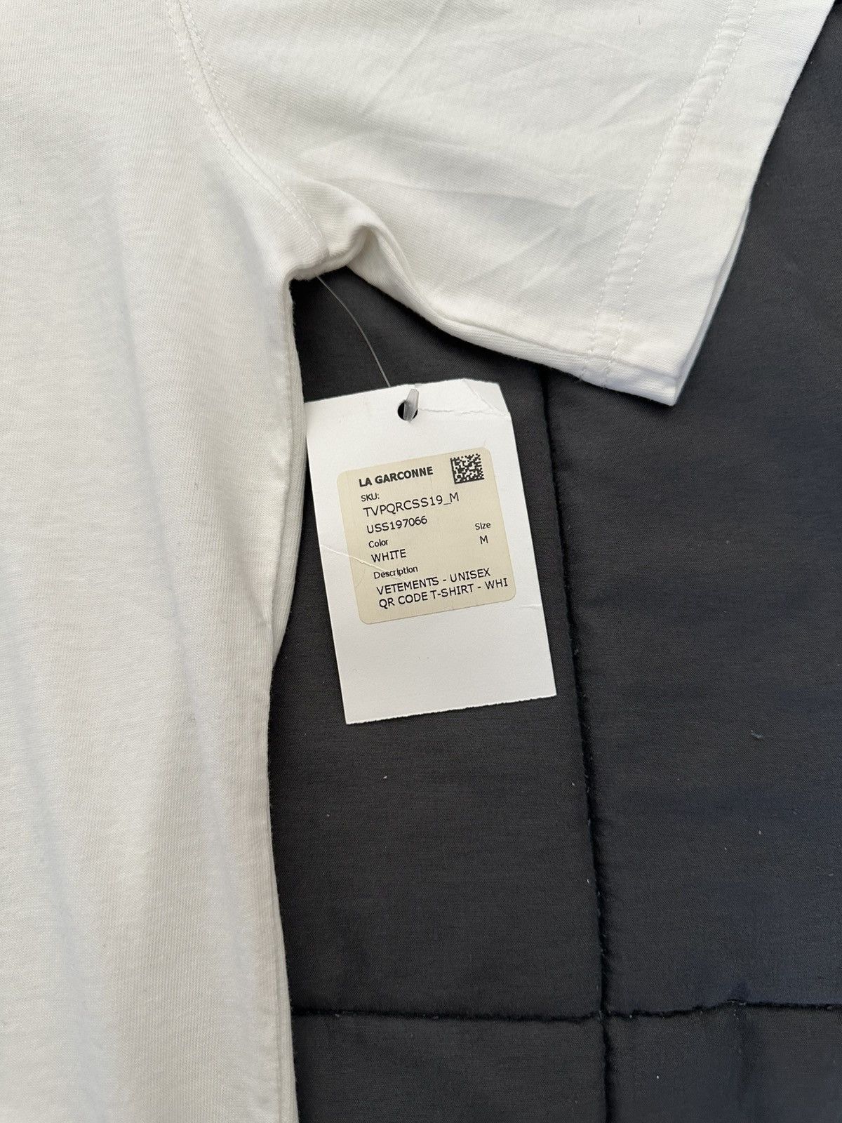 Vetements Vetements QR Code Tee Size US M / EU 48-50 / 2 - 7 Thumbnail