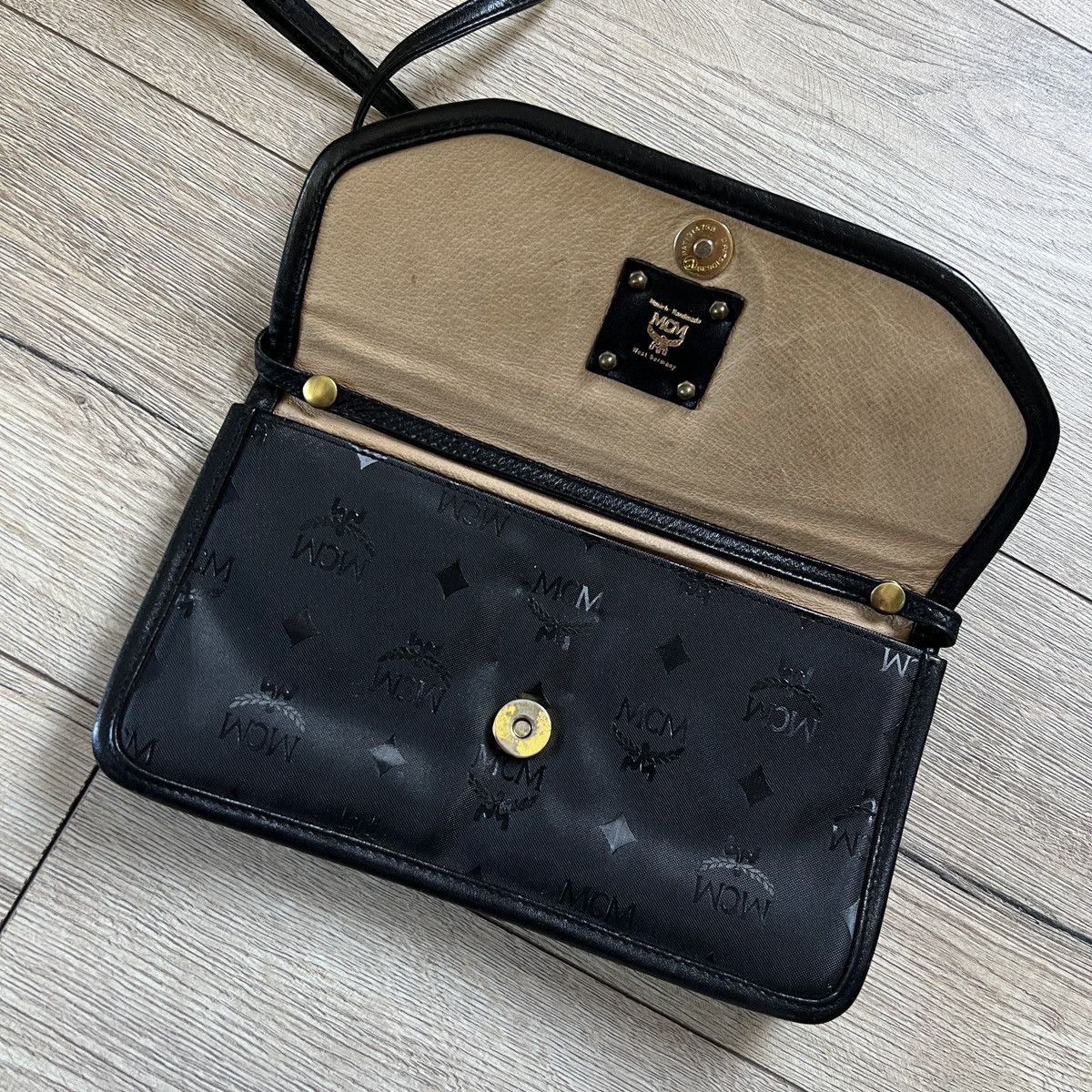 MCM × Vintage Vintage MCM Crossbody Bag Monogram Black West Germany Size ONE SIZE - 10 Thumbnail