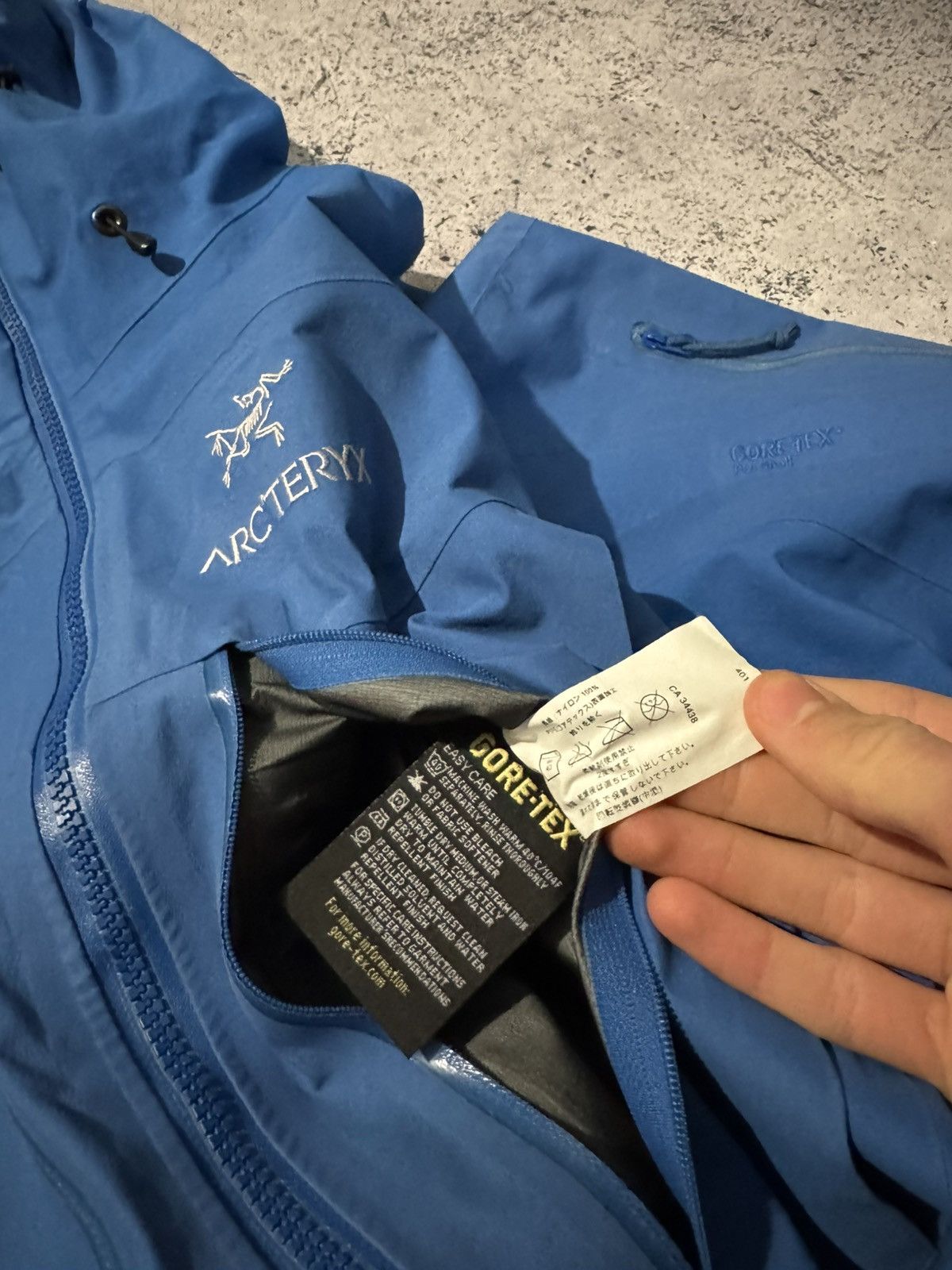 Arc'teryx Vintage Arcteryx Alpha SV Gore Tex Blue Jacket Size US L / EU 52-54 / 3 - 7 Thumbnail