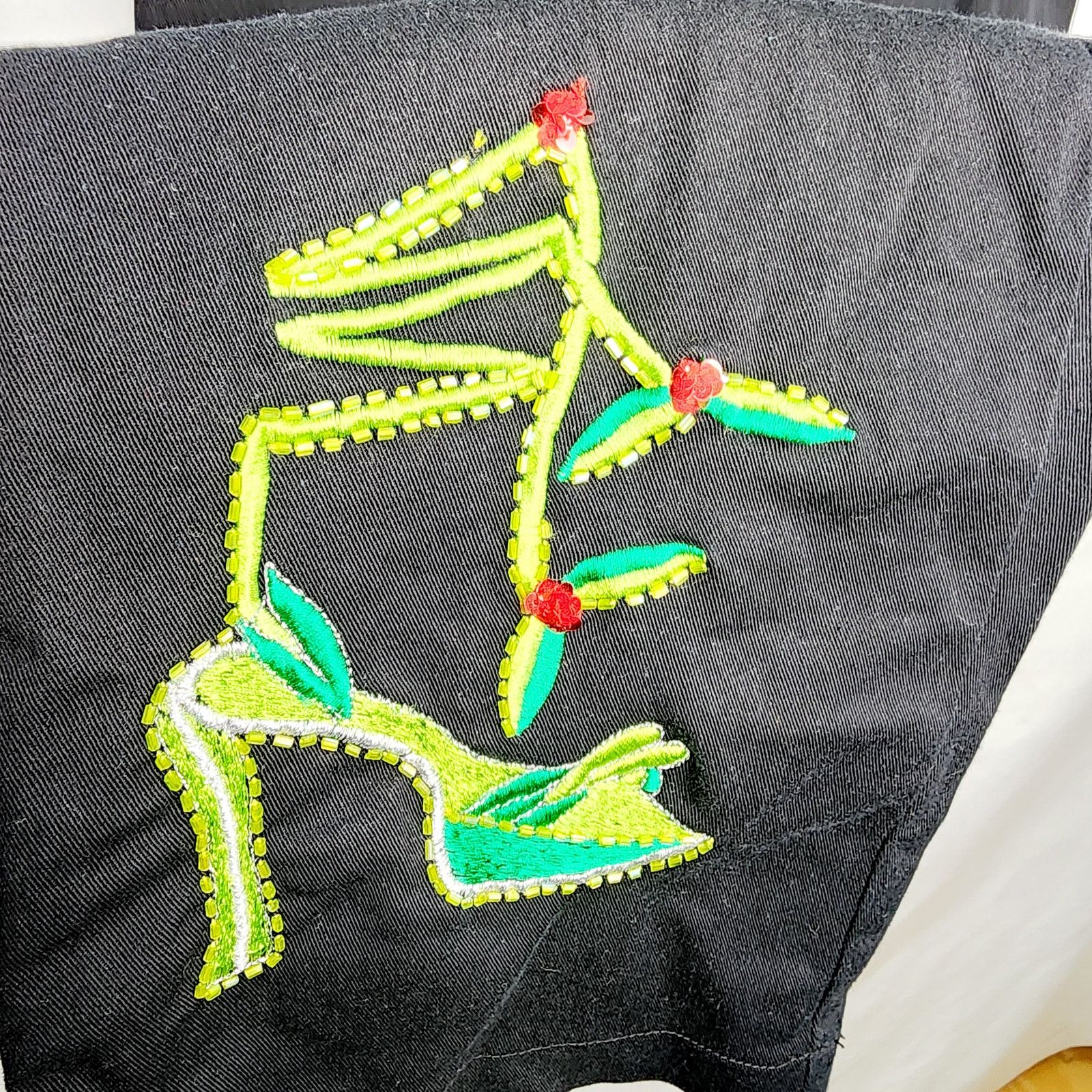 Other Vintage Vanity Collection Cropped Pants Beaded Shoe Detail Size 29" - 8 Thumbnail