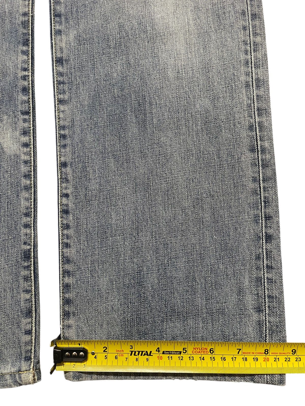 Uniqlo Vintage Japan Uniqlo Blue Faded Wash Whiskers Style Loose Size US 34 / EU 50 - 17 Thumbnail