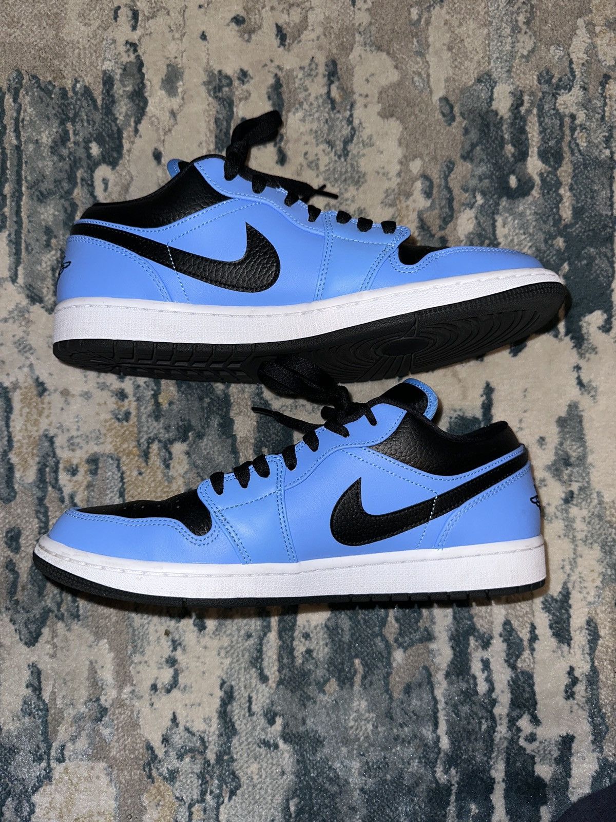 Nike Jordan 1 Low Size US 10.5 / EU 43-44 - 1 Thumbnail