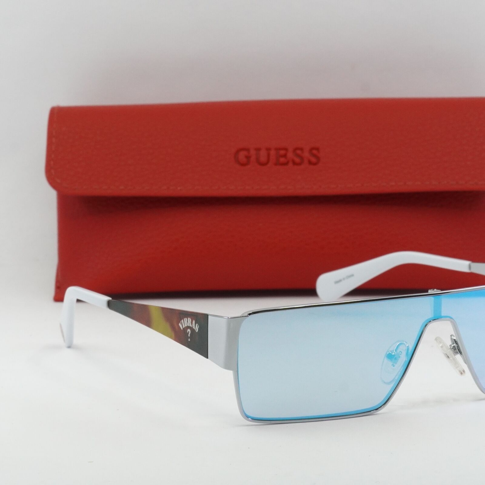 Guess NEW GUESS x J BALVIN COLLABORATION GU8206 10X SUNGLASSES() Size ONE SIZE - 3 Thumbnail