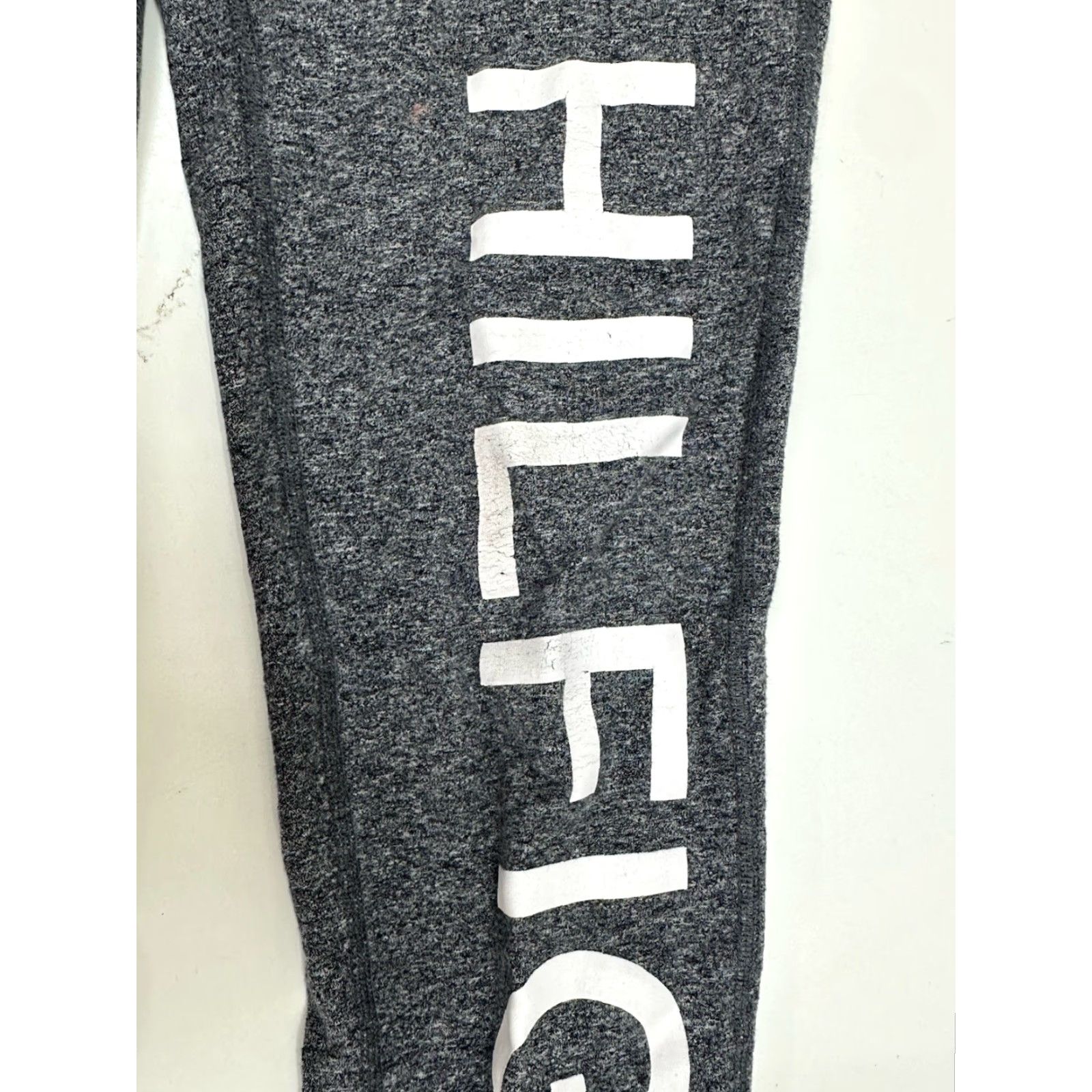 Tommy Hilfiger Tommy Hilfiger Sport Capris Leggings Size Medium Gray Logo Shirt Women Capri Regular Cotton Spandex Breathable Size 32" / US 10 / IT 46 - 6 Thumbnail