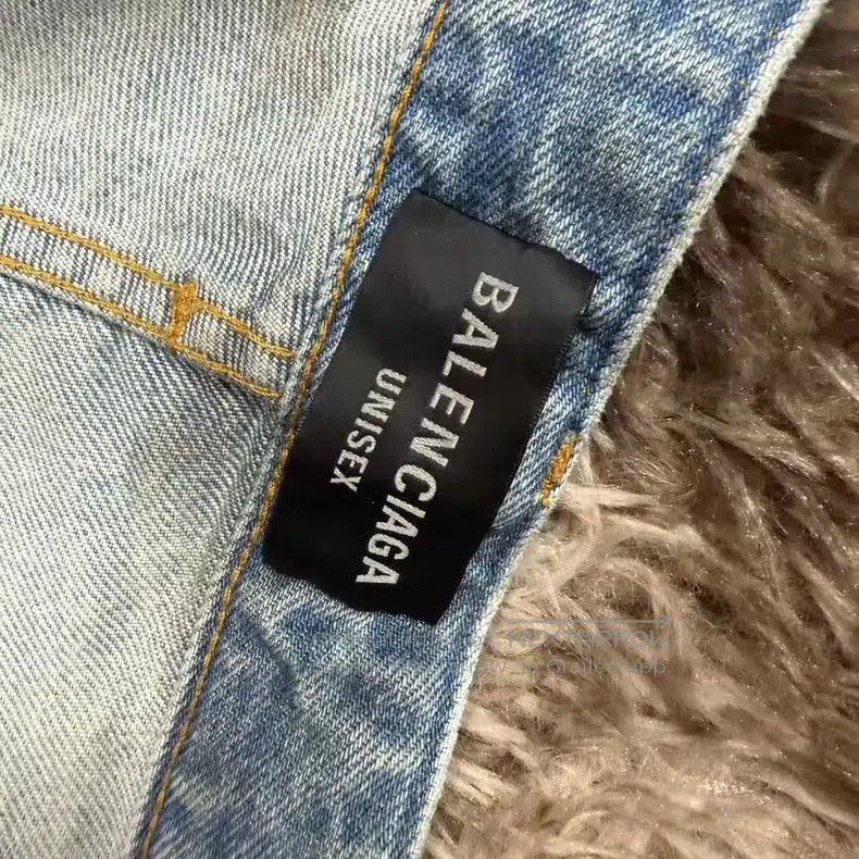 Balenciaga Balenciaga size S Mud season 23ss reverse distressed jeans Size US 27 - 2 Thumbnail