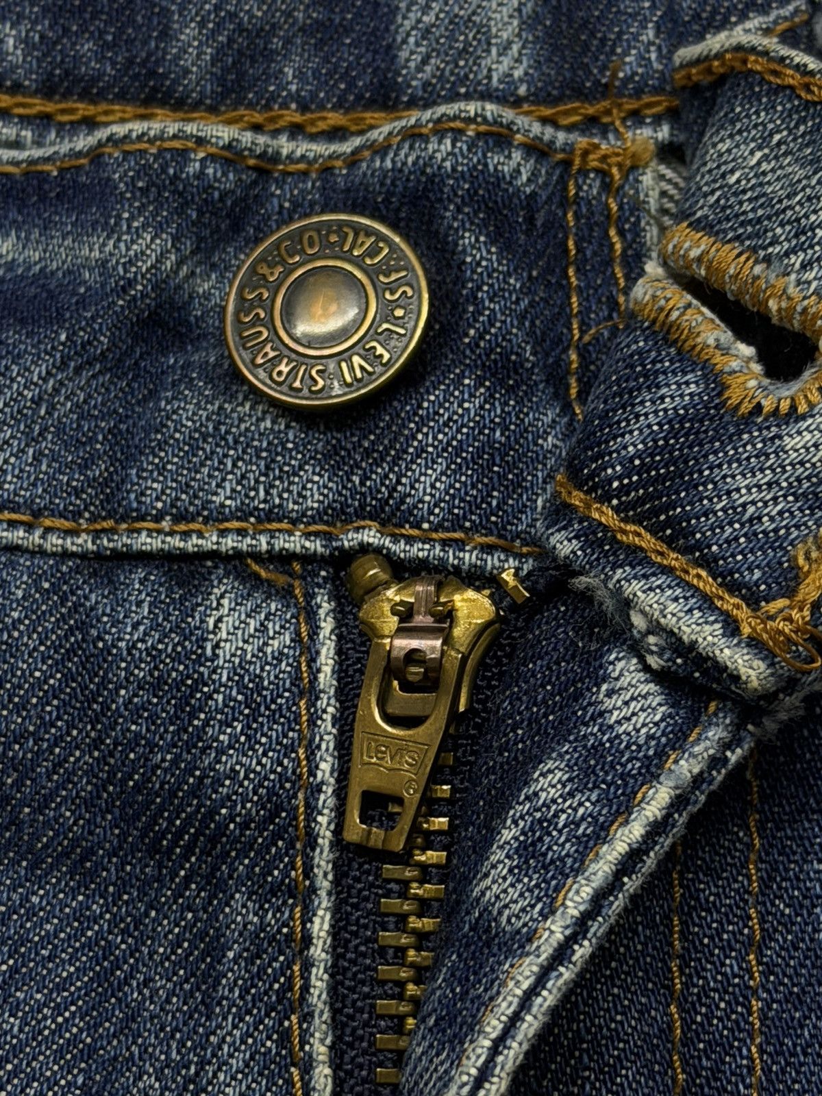 Levi's Vintage Levi’s W515 Made In Japan | Relaxed Straight | W27 Size US 27 - 10 Thumbnail