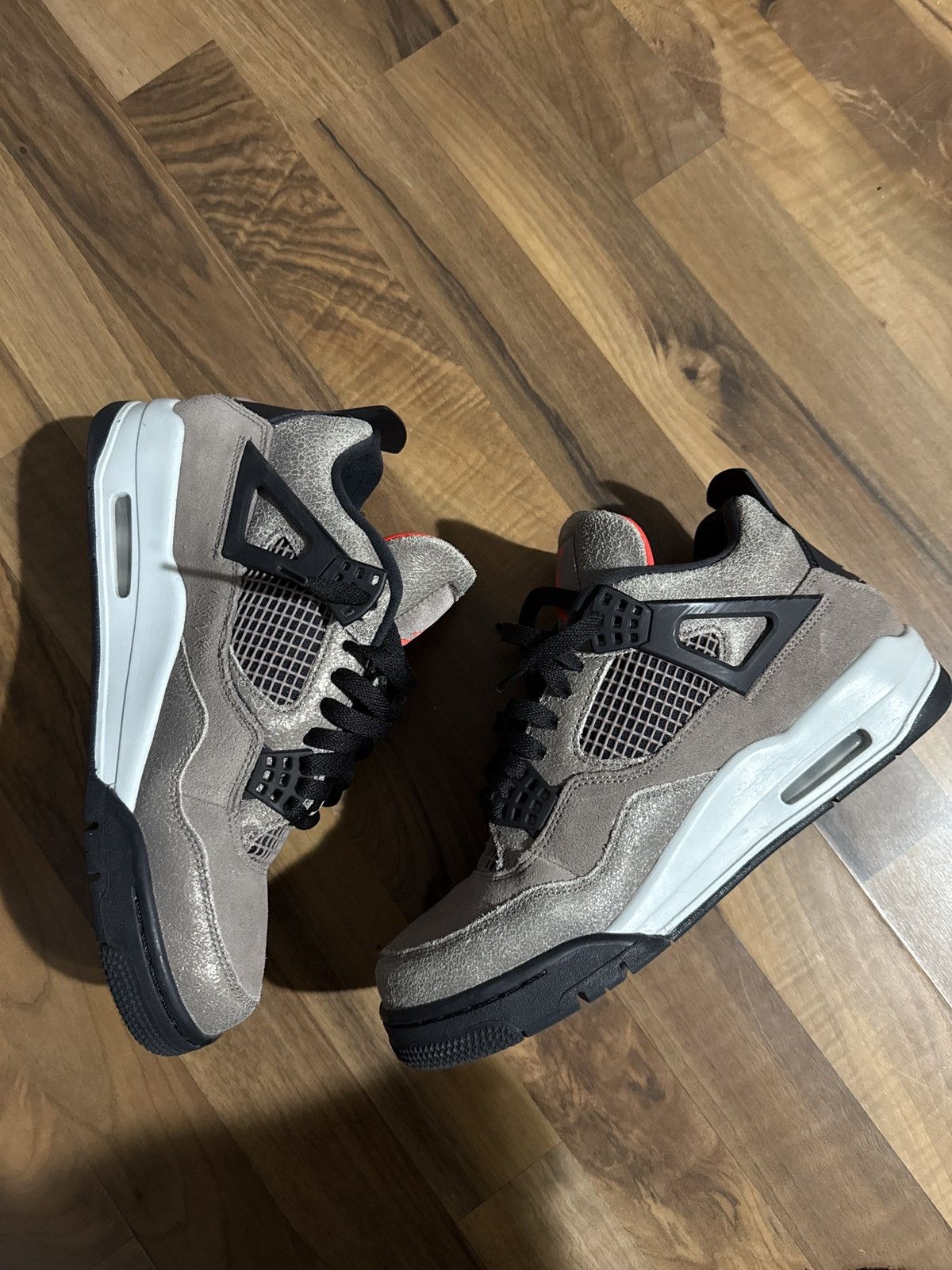 Jordan Brand Jordan 4 Taupe Haze Size US 9.5 / EU 42-43 - 4 Thumbnail