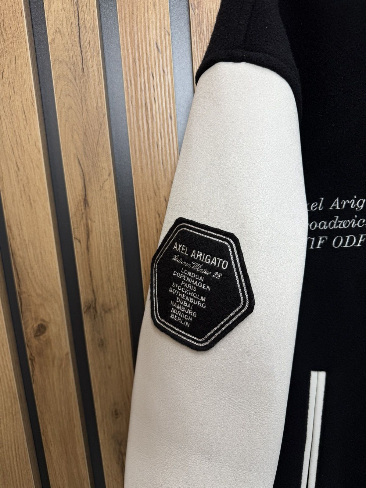 Axel Arigato Axel Arigato illusion Varsity Bomber Jacket Size L Size US L / EU 52-54 / 3 - 14 Thumbnail