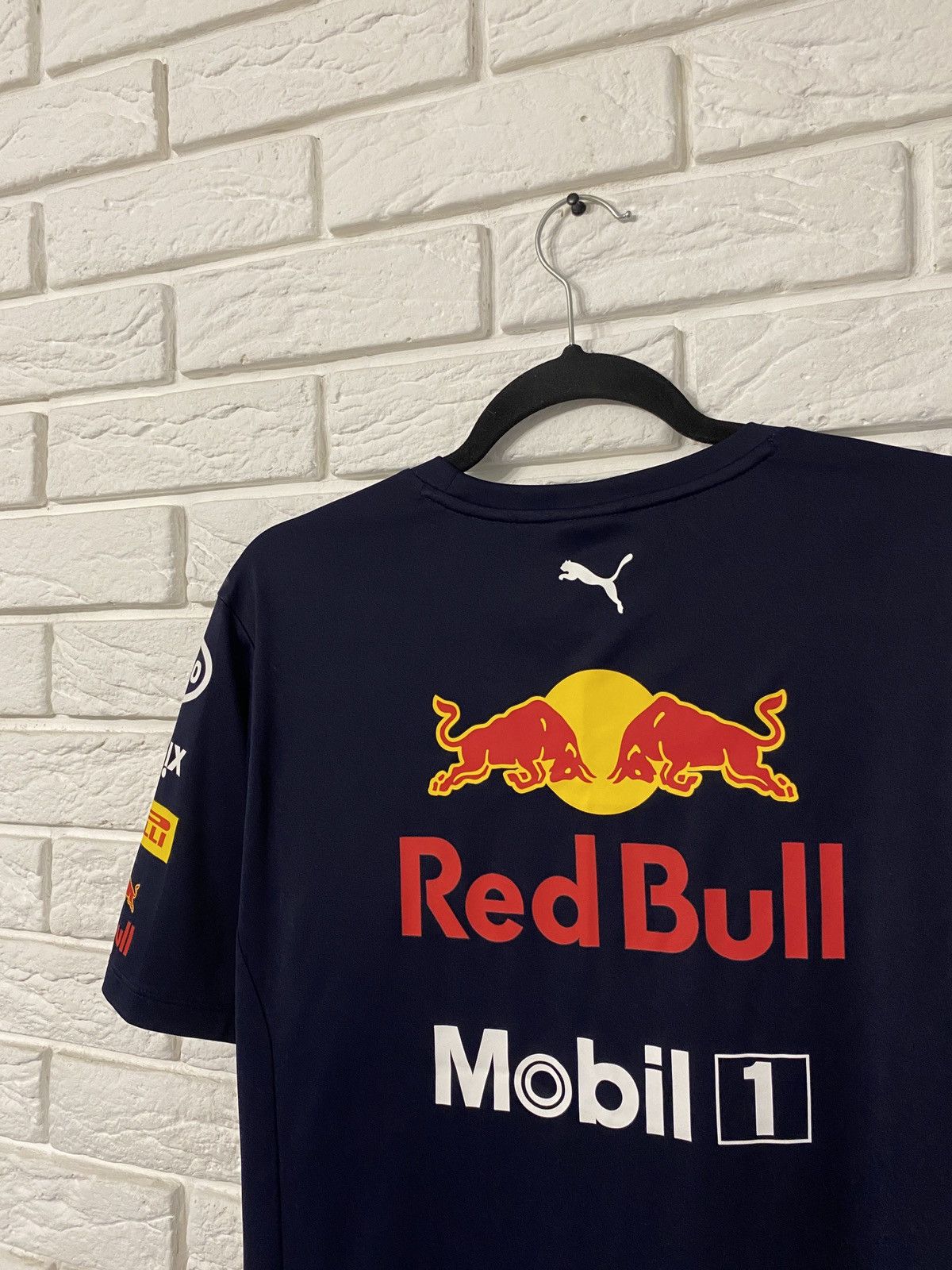 Puma × Red Bull Puma Red Bull Aston Martin t shirt Racing SIze M Size US M / EU 48-50 / 2 - 8 Thumbnail