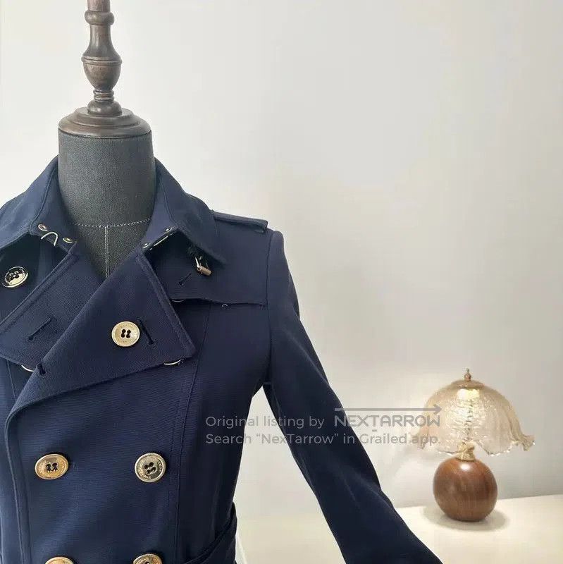 Burberry Burberry Navy Blue Women's Trench Coat. Size M / US 6-8 / IT 42-44 - 5 Thumbnail