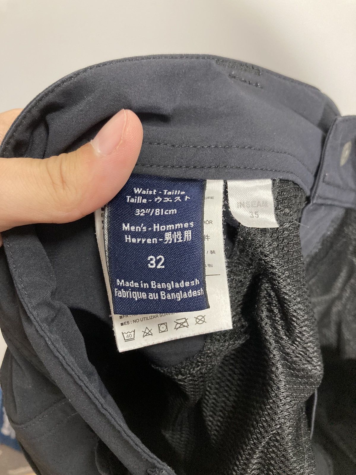 Arc'teryx Arcteryx black one pocket cargo pants Size US 32 / EU 48 - 8 Thumbnail