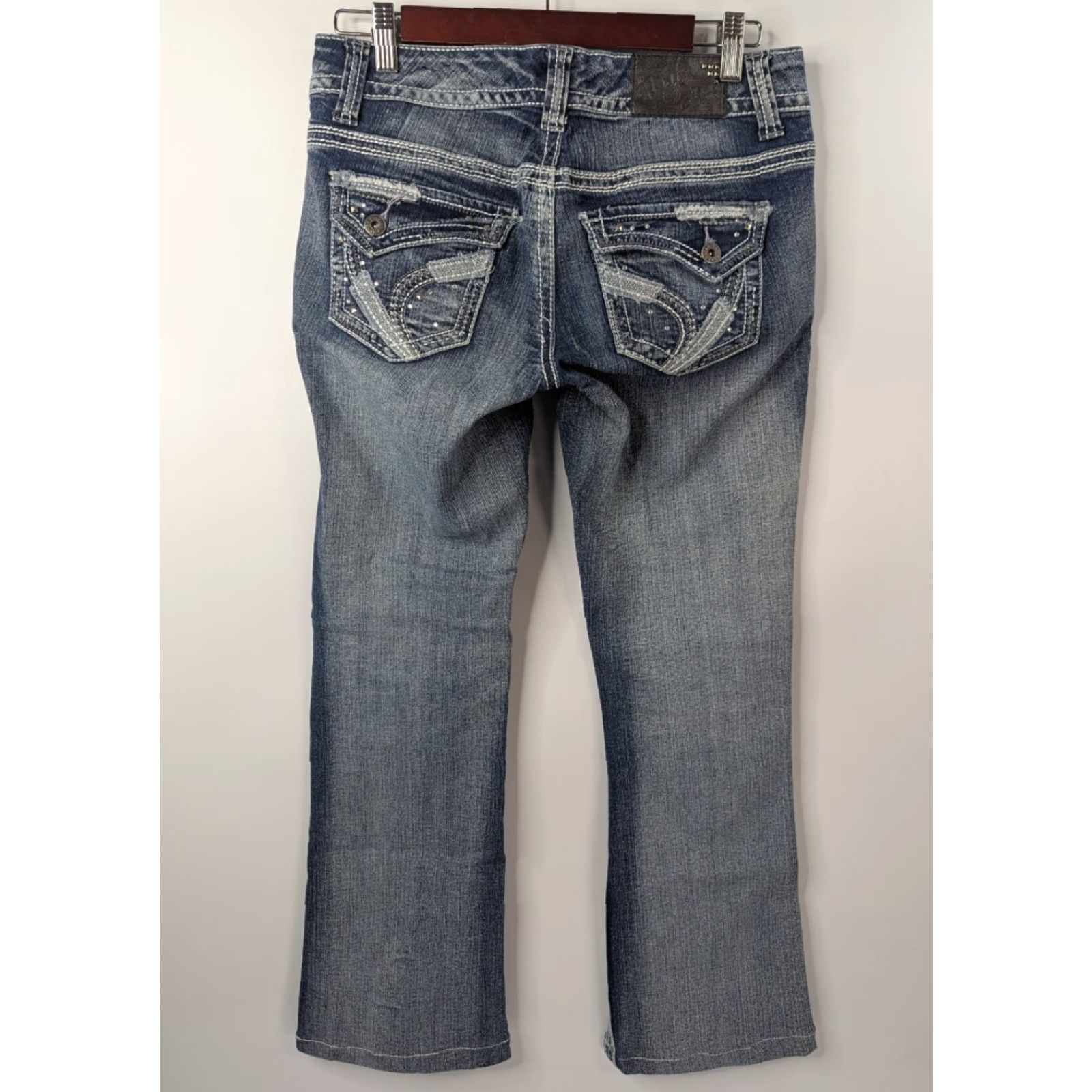 Denime Ariya Jeans Women's Jeans Blue Denim 5/6 Flared Hem 28 in Inseam Cotton Stretch Embroidered Button Zip Pockets Flap Modern Classic Body Womens Size 27" / US 4 / IT 40 - 4 Thumbnail