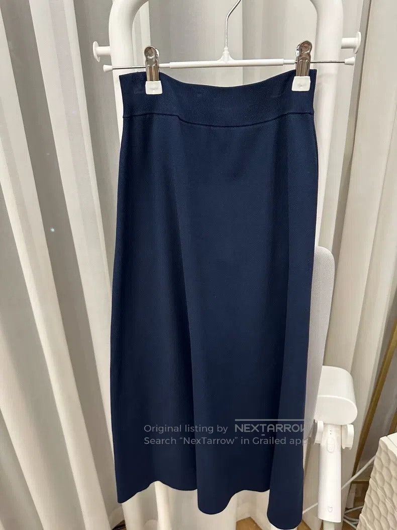 The Row The row size xs Knitted fabric skirt Size 22" - 6 Thumbnail