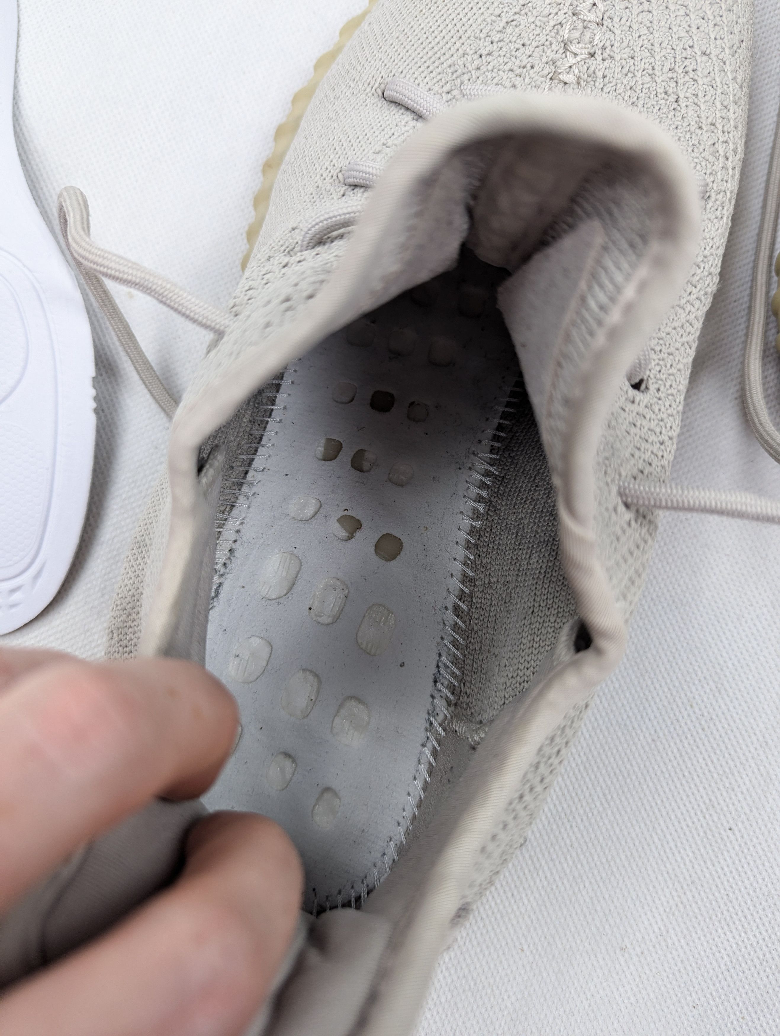 Adidas × Yeezy Yeezy Adidas 47 1/3 sesame Size US 14 / EU 47 - 6 Thumbnail