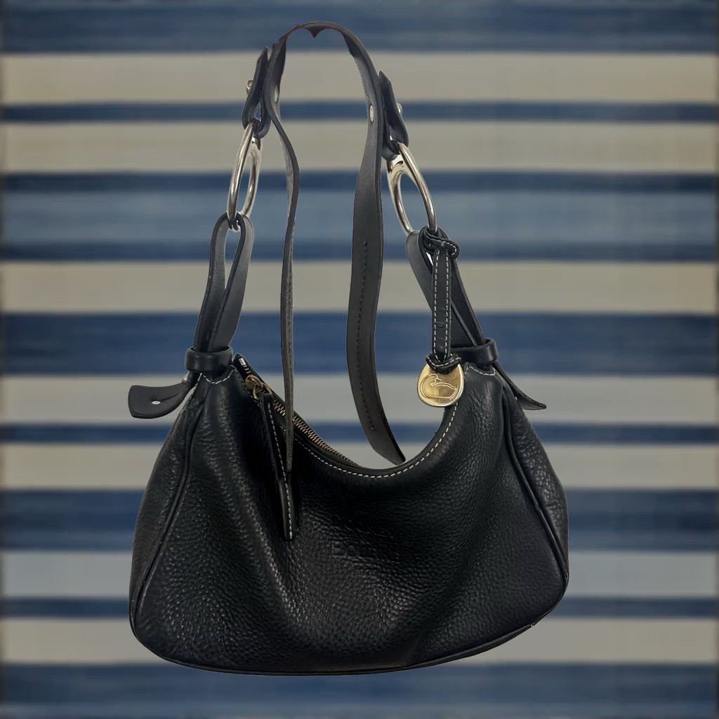 Dooney & Bourke VINTAGE Dooney & Bourke 1975 Black Leather Bag Hand Bag Shoulder Purse Satchel/Top Handle Bag Womens Small Zip Closure Size ONE SIZE - 1 Thumbnail