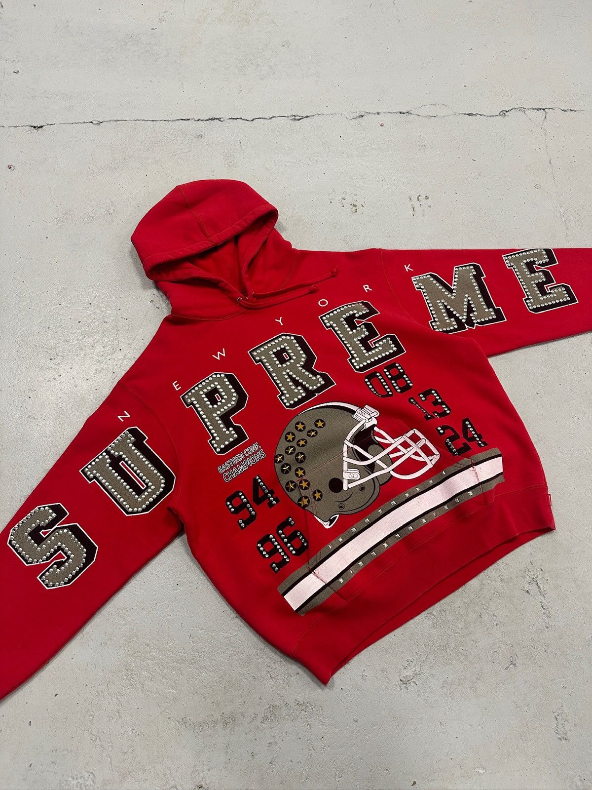 Supreme Supreme Champion Studded Hoodie Red Size US M / EU 48-50 / 2 - 4 Thumbnail