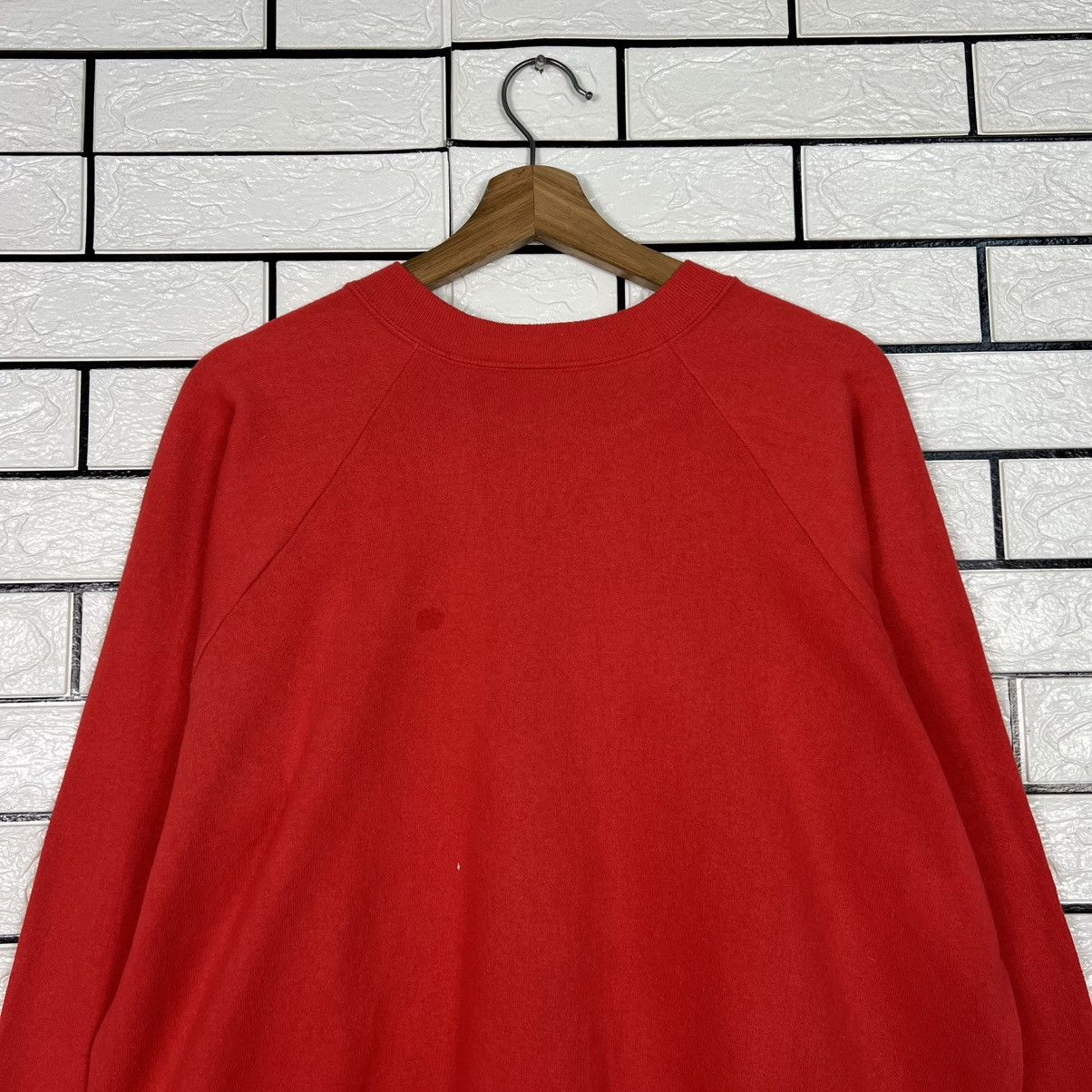 Vintage 80s MISTLETOE MANIAC Big Logo Crewneck Sweatshirt #4003-C182 Size US L / EU 52-54 / 3 - 11 Thumbnail