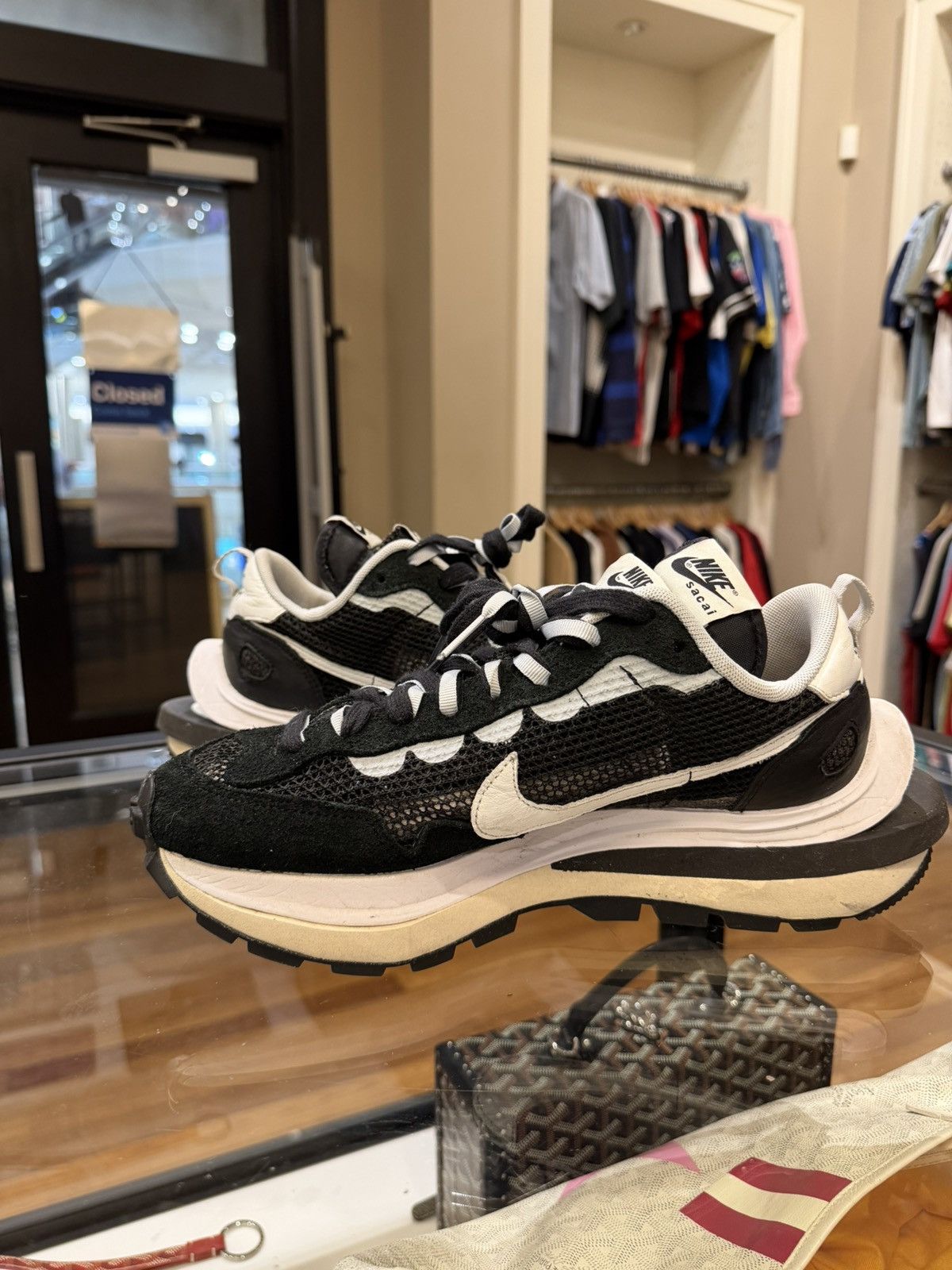 Nike × Sacai Sacai x Nike Vaporwaffle - Black White Size US 8 / EU 41 - 2 Thumbnail