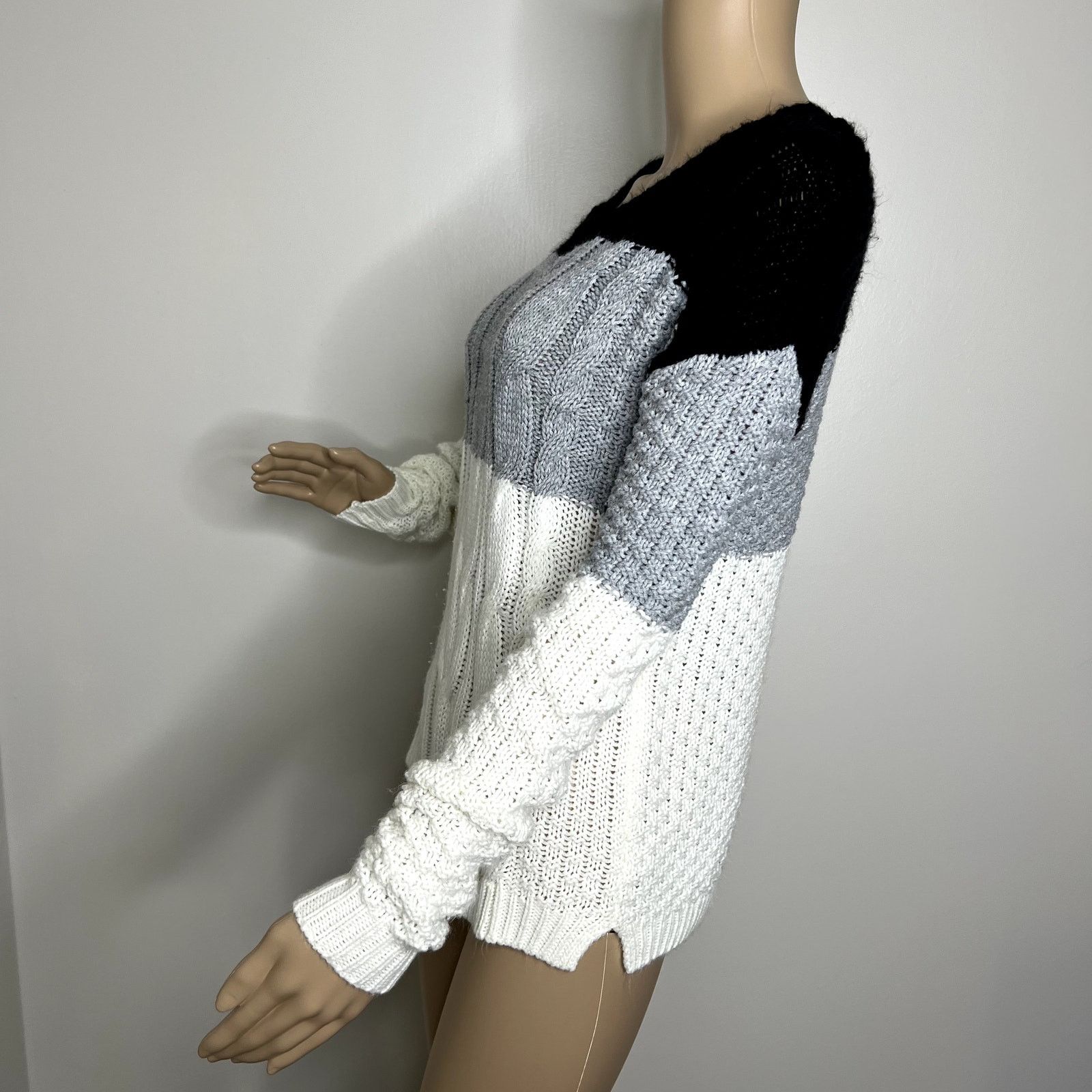 Other SO Color Block Knit Striped Crewneck Sweater Size S / US 4 / IT 40 - 2 Thumbnail