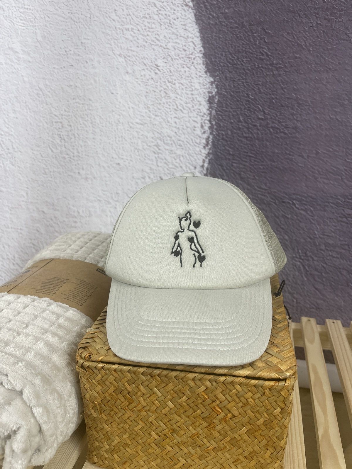 Other Heleven Light-grey big logo cap vintage hat Size ONE SIZE - 3 Thumbnail
