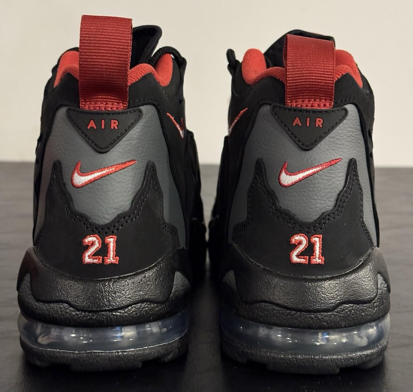 Nike Size 10.5 - Nike Air DT Max '96 Falcons Size US 10.5 / EU 43-44 - 6 Thumbnail