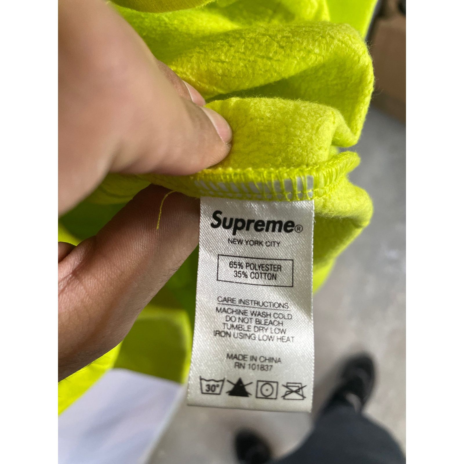 Supreme Supreme All Over Embossed Hoodie Lime Used Small Size US S / EU 44-46 / 1 - 4 Thumbnail